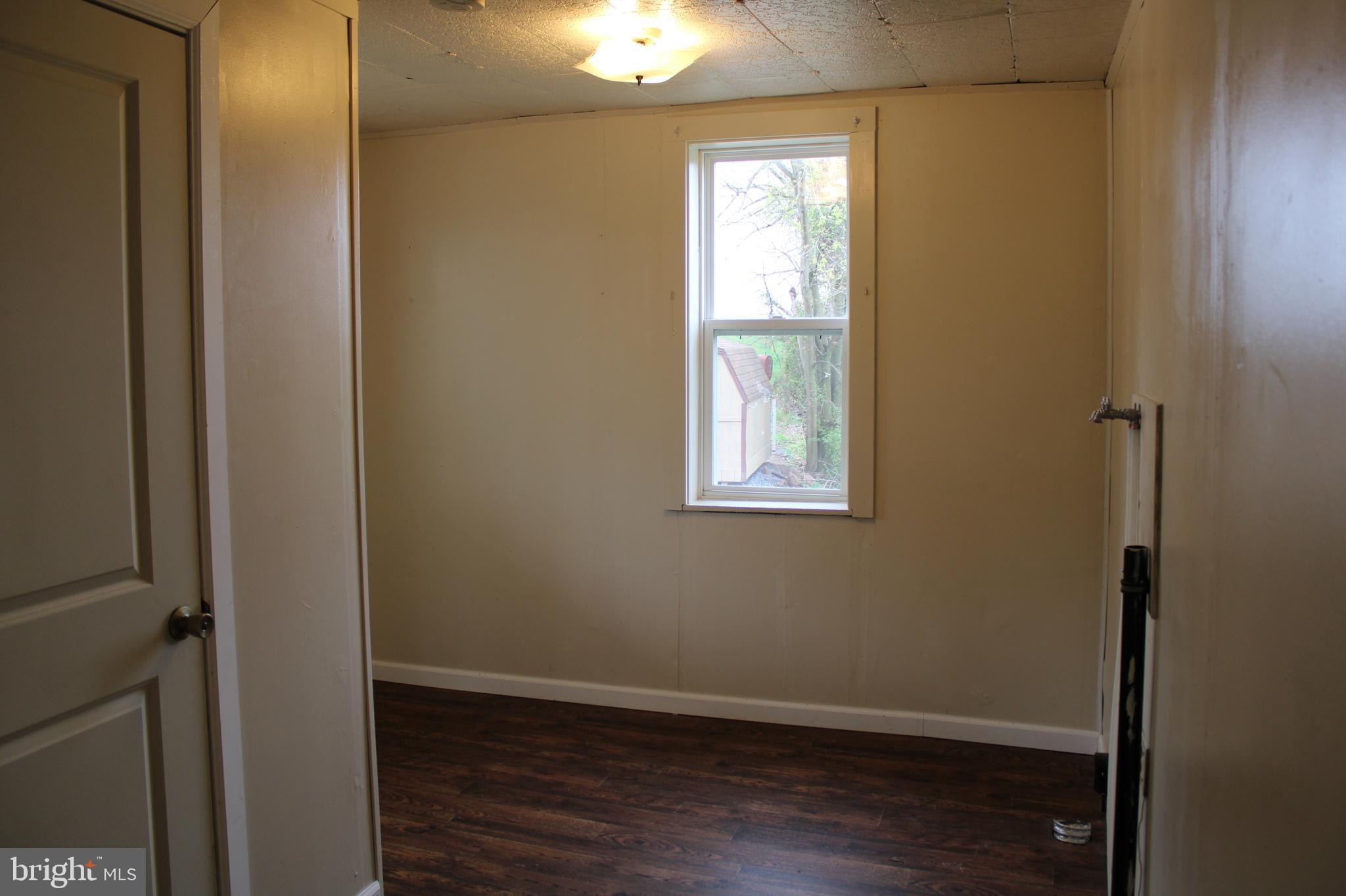 BRECKNOCK TOWNSHIP - Residential Lease