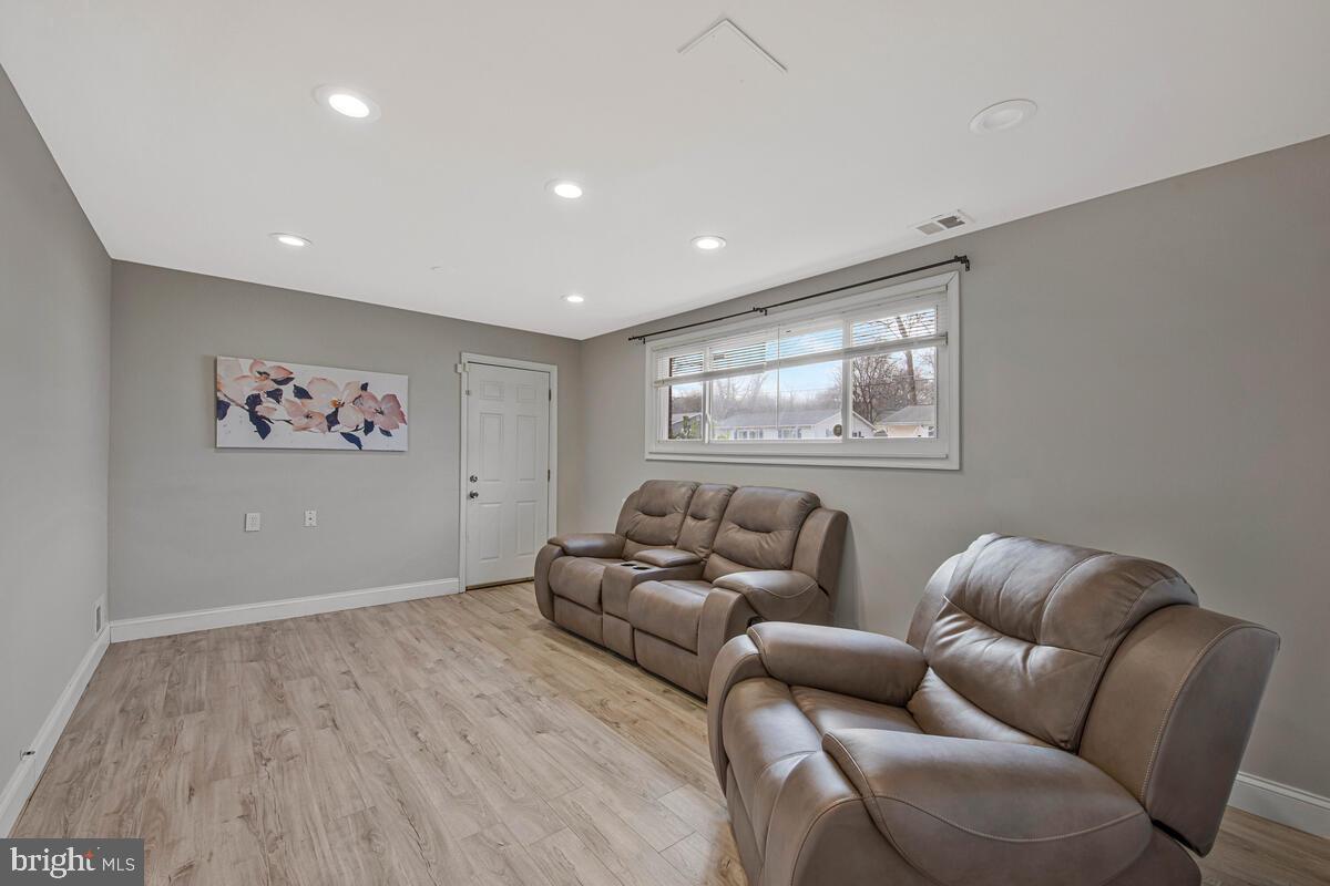 RITCHIE HEIGHTS - Residential