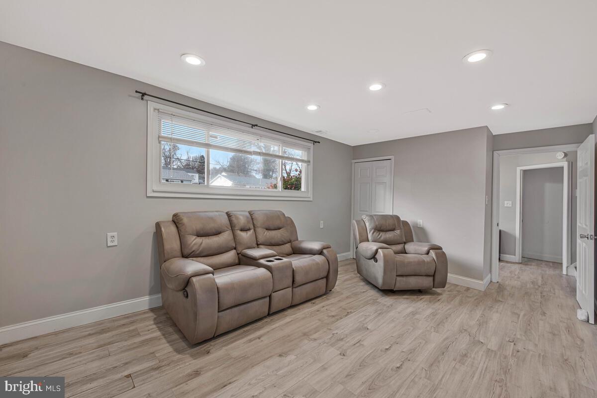 RITCHIE HEIGHTS - Residential