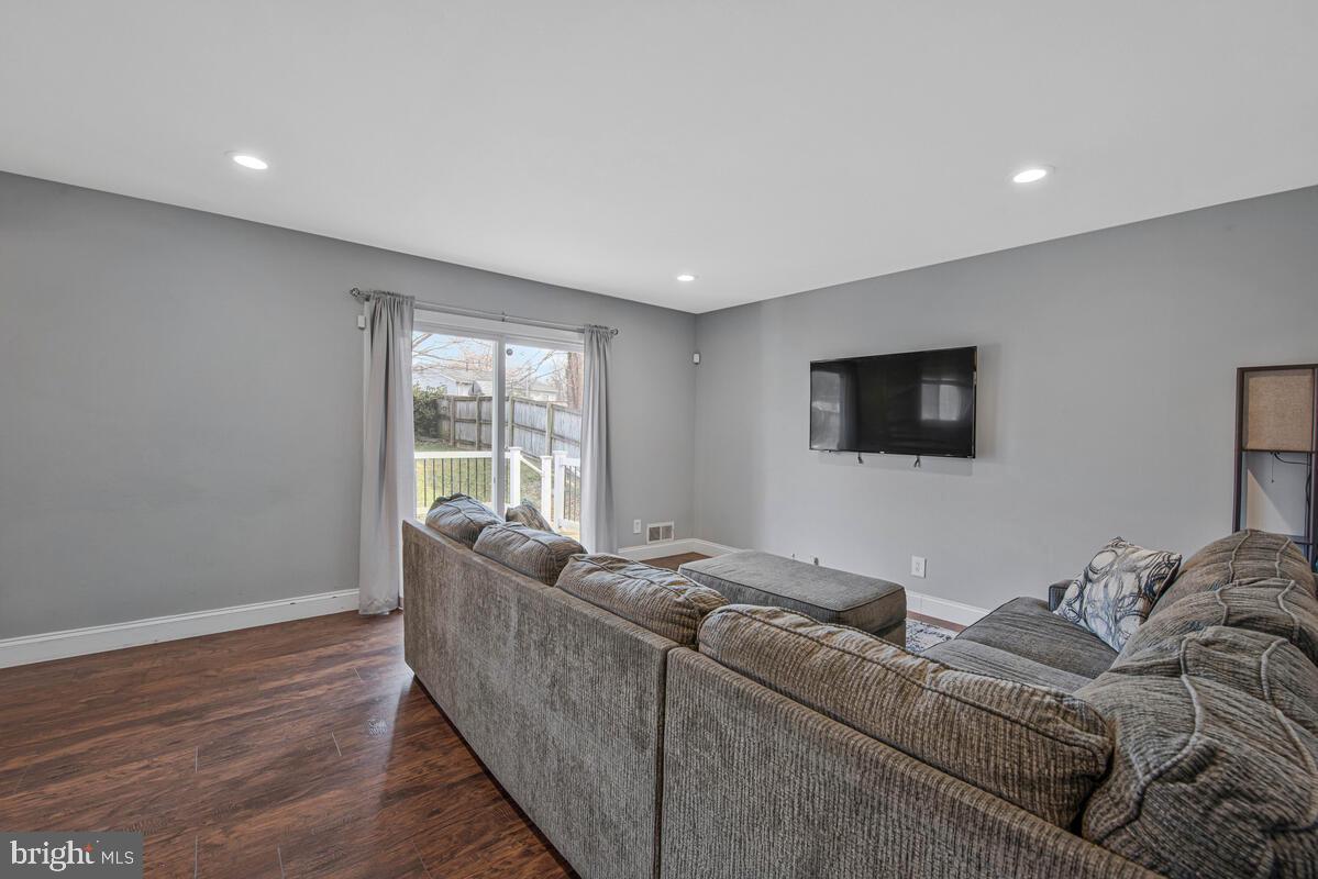 RITCHIE HEIGHTS - Residential