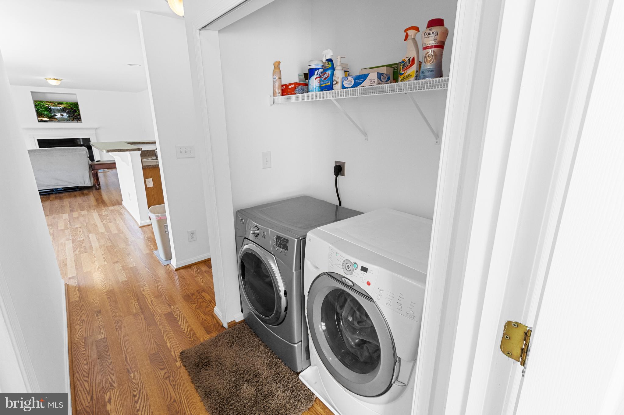 APPLE KNOLLS ESTATES - Residential