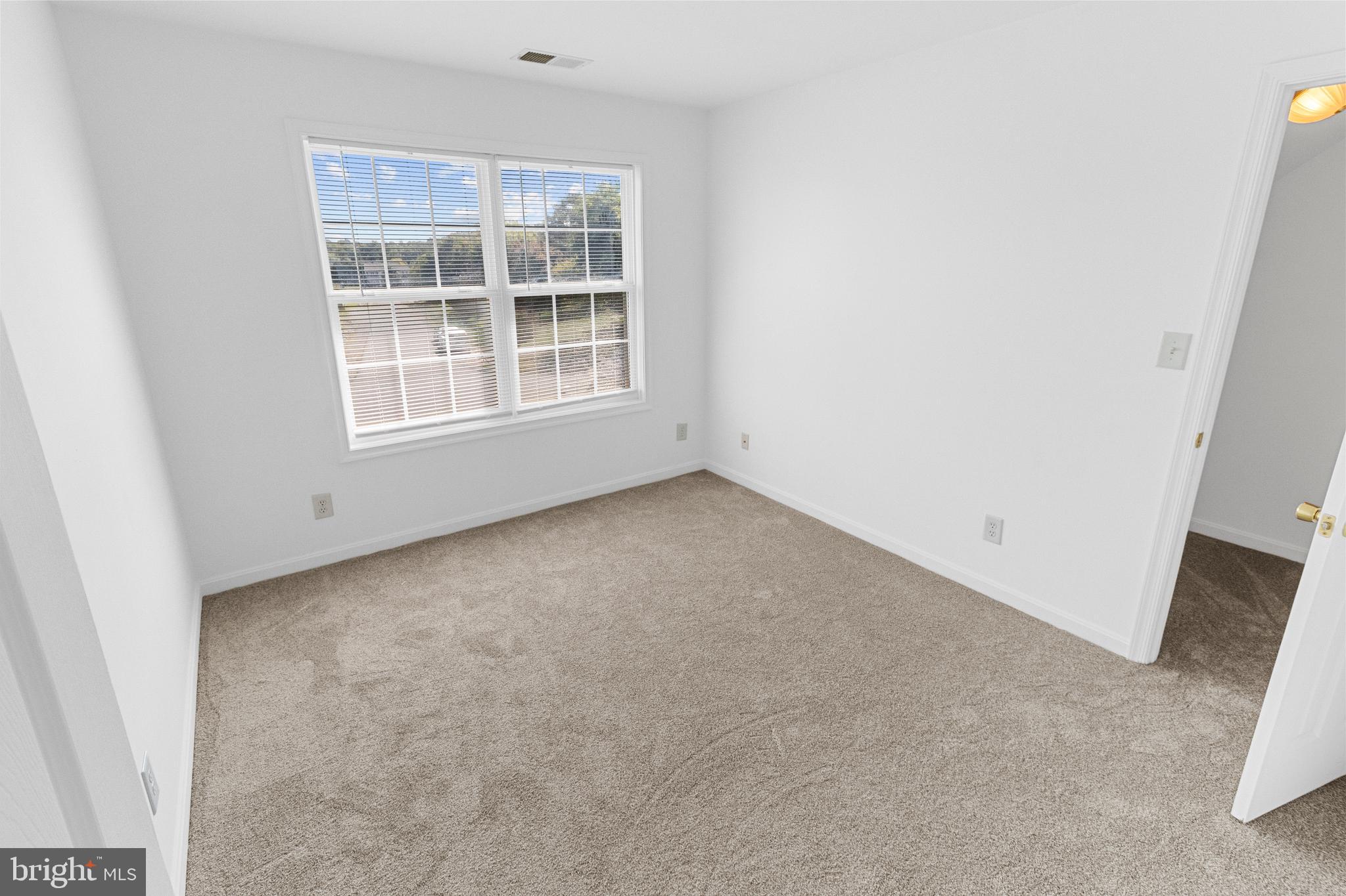 APPLE KNOLLS ESTATES - Residential