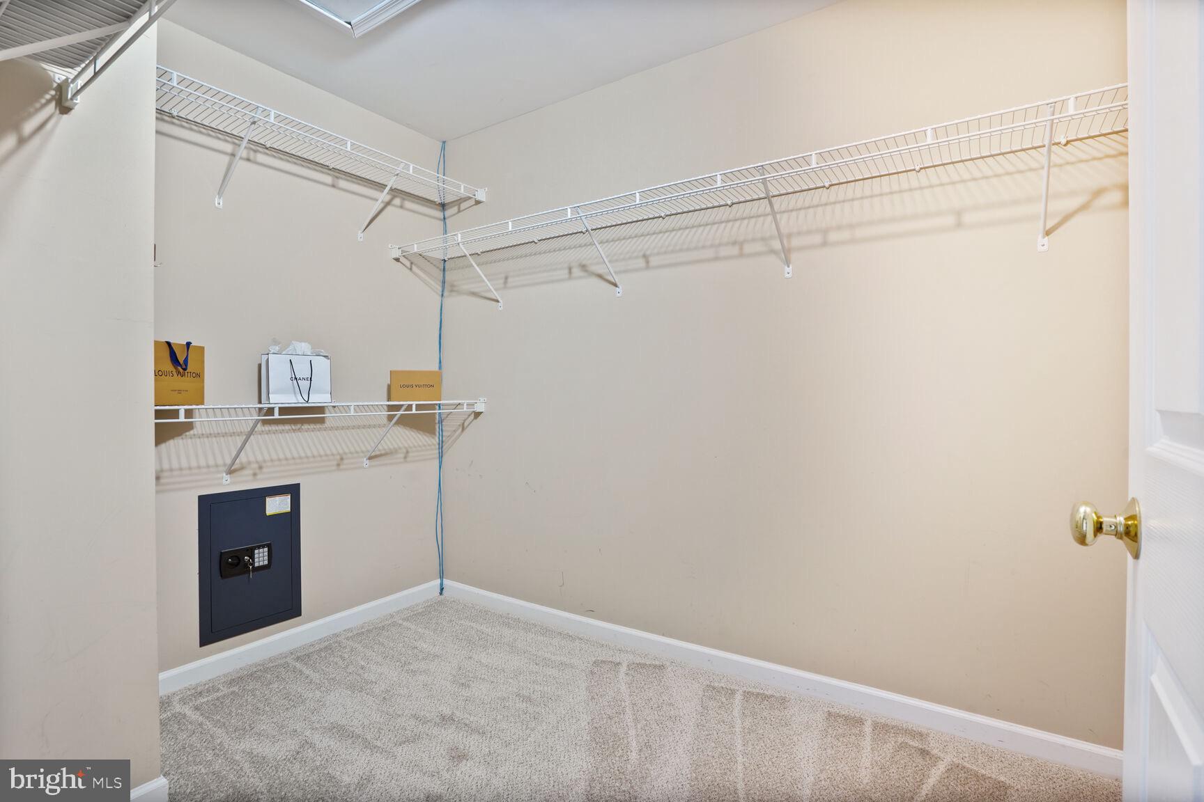 DOMINION VALLEY COUNTRY CLUB - Residential