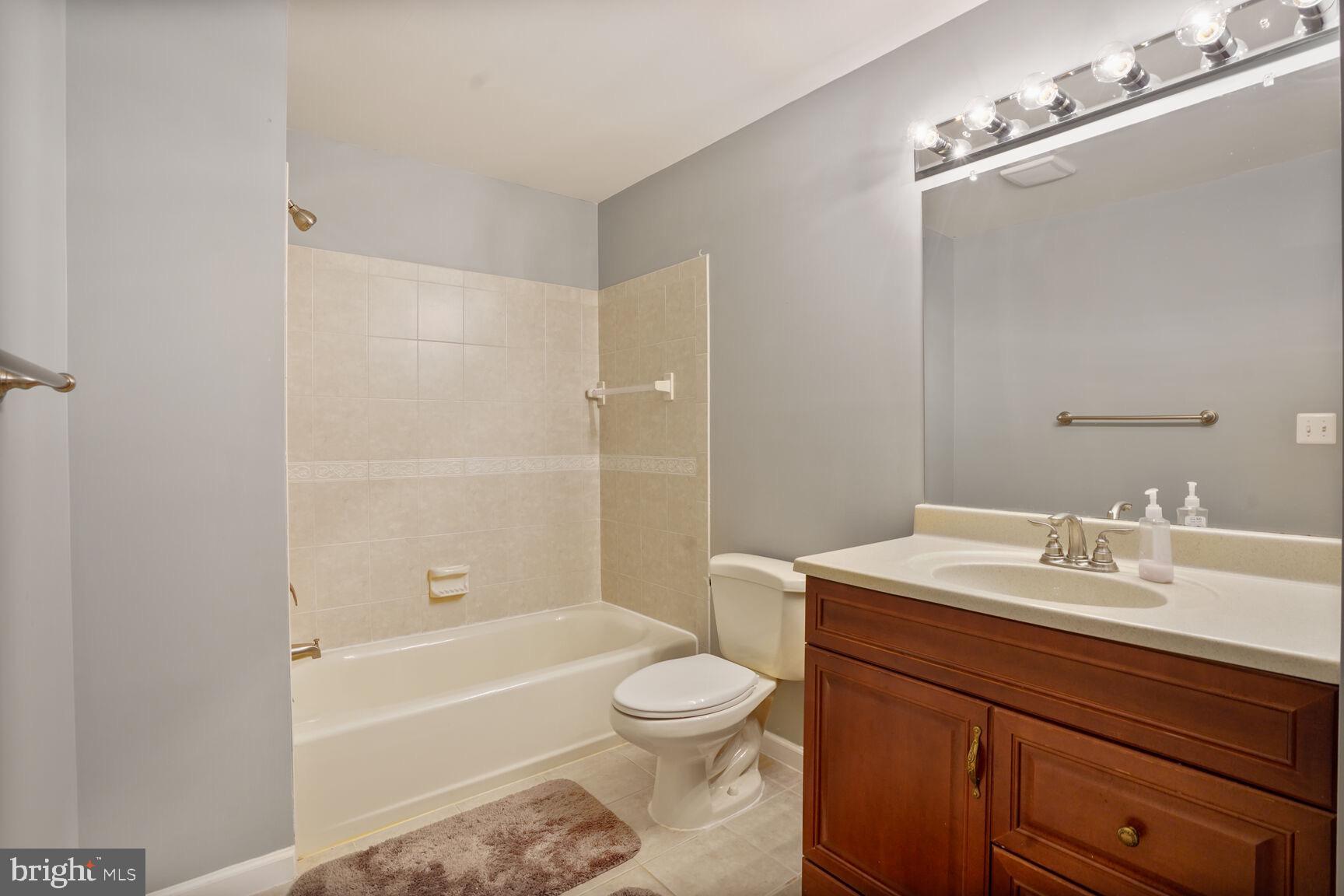 DOMINION VALLEY COUNTRY CLUB - Residential