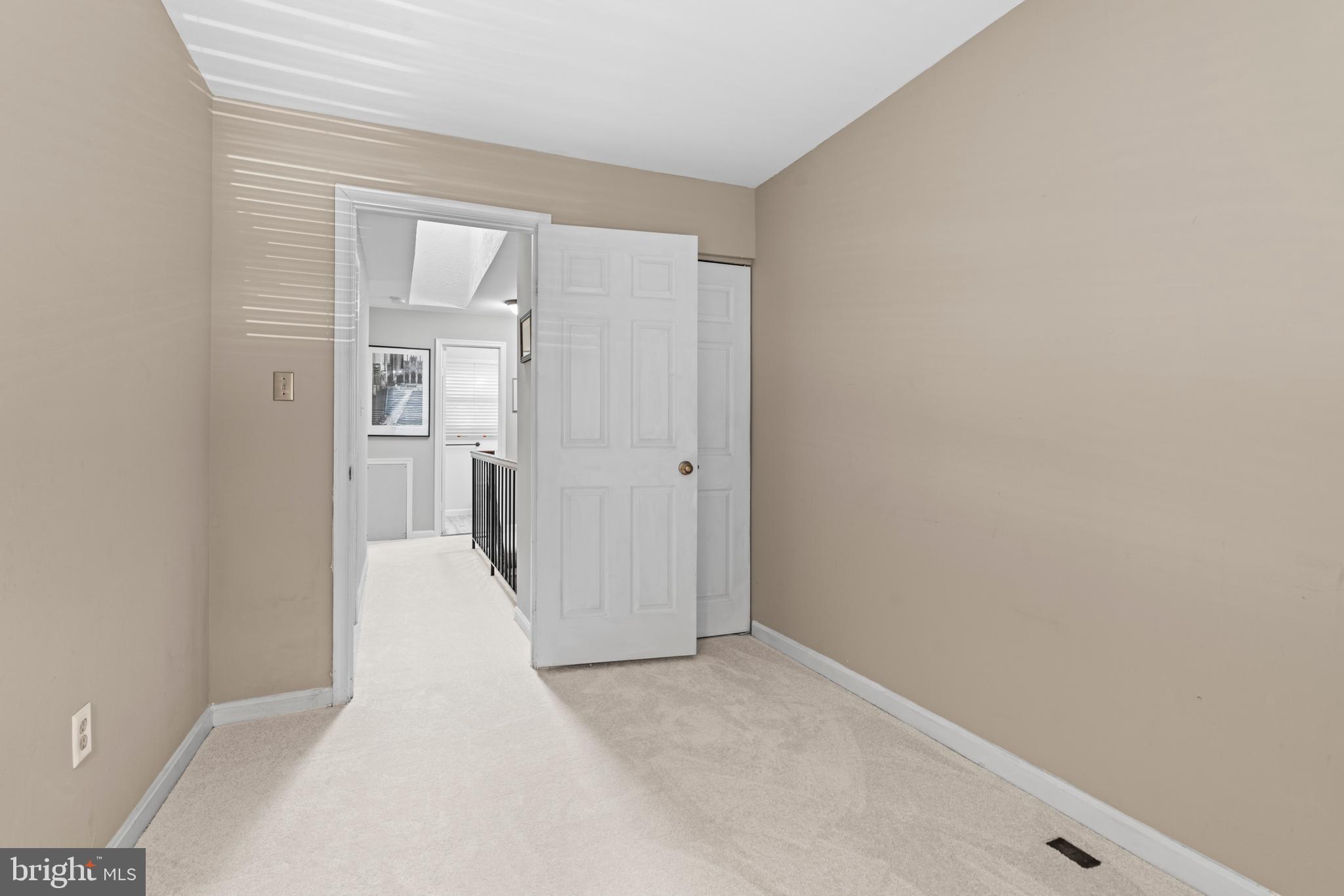 CROFTON MEADOWS - Residential