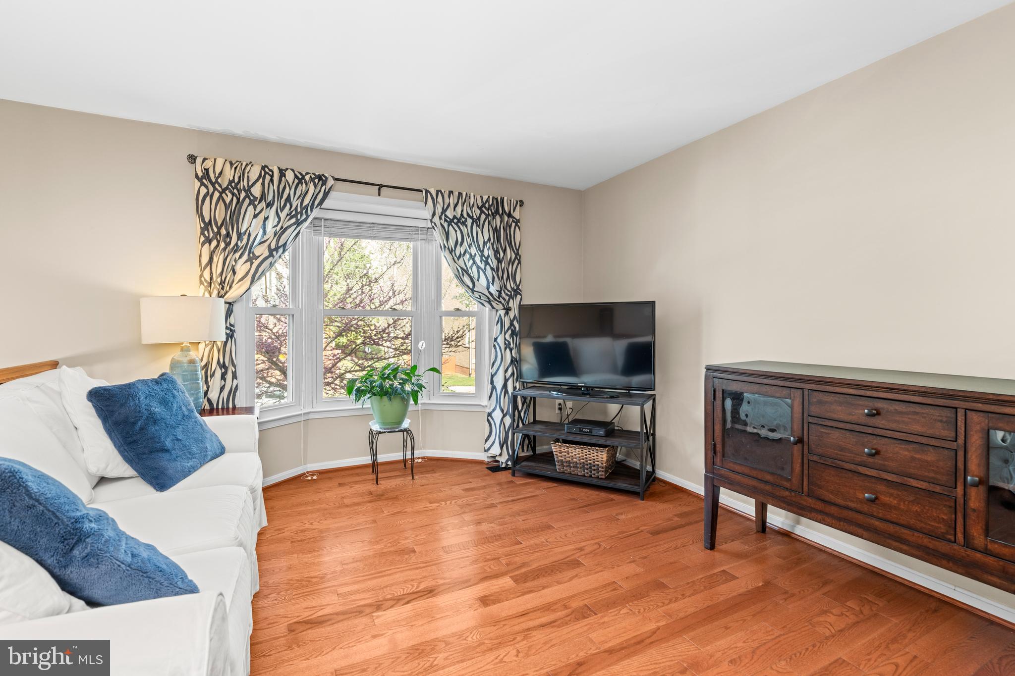 CROFTON MEADOWS - Residential