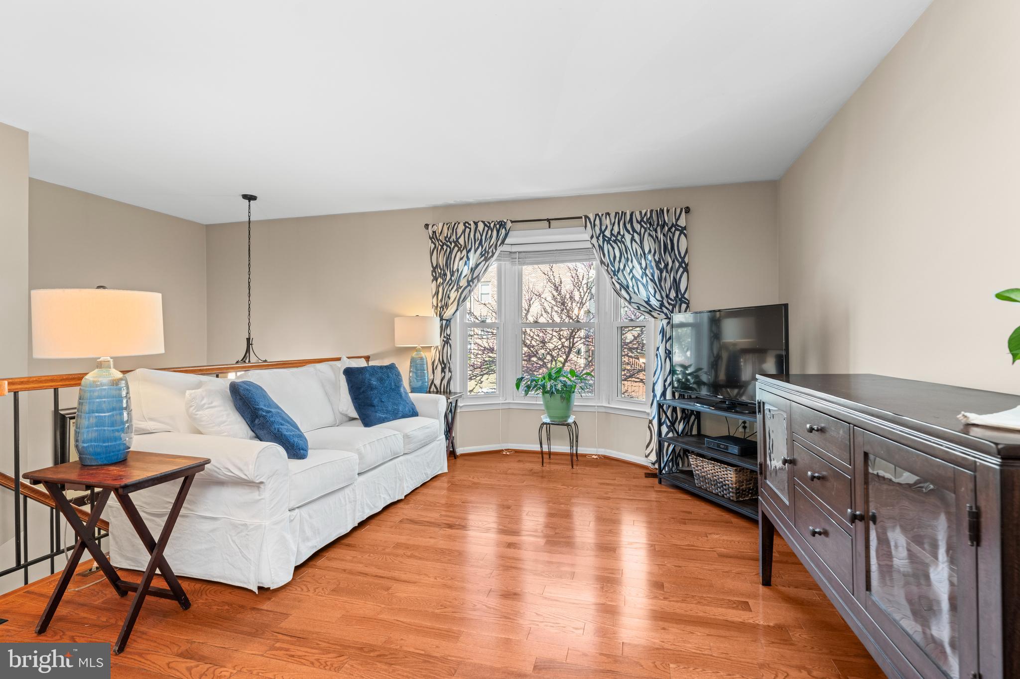 CROFTON MEADOWS - Residential