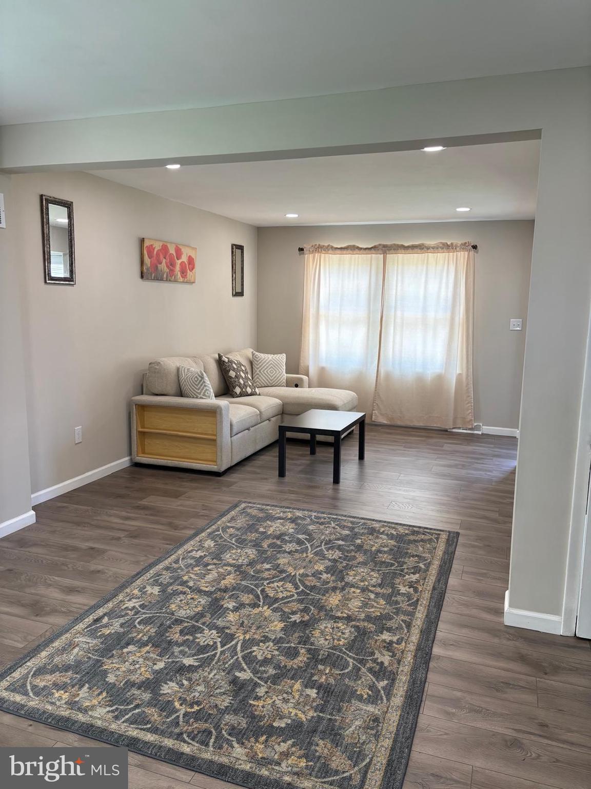 THOMSON ESTATES - Residential