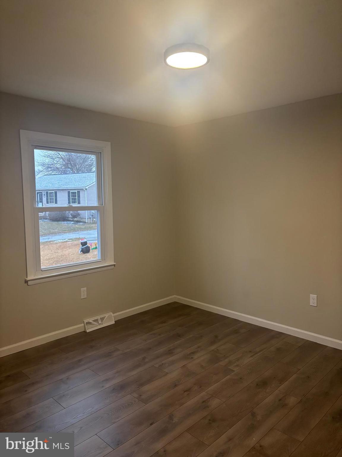 THOMSON ESTATES - Residential