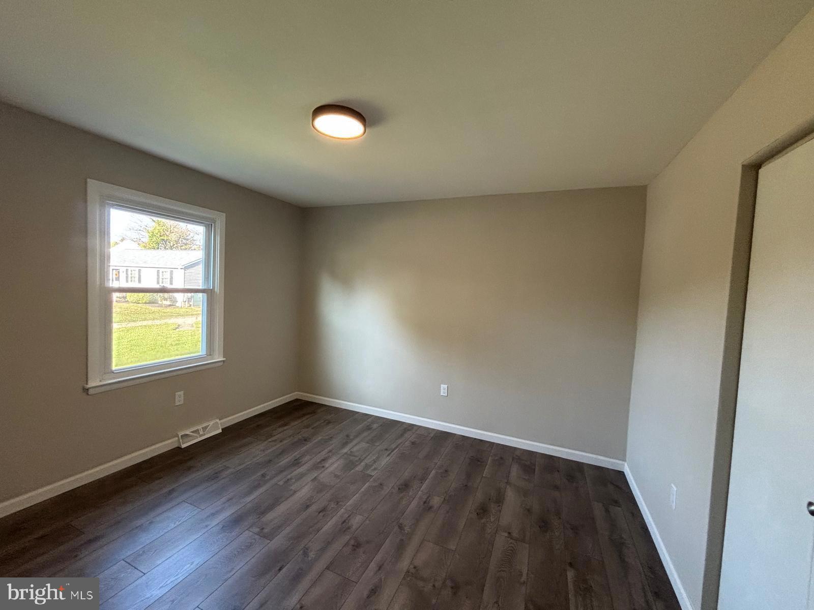 THOMSON ESTATES - Residential