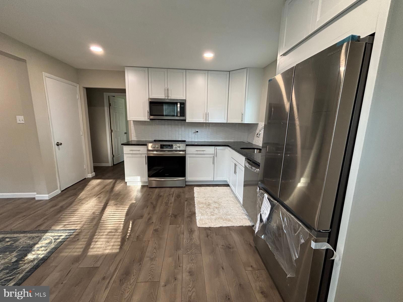 THOMSON ESTATES - Residential