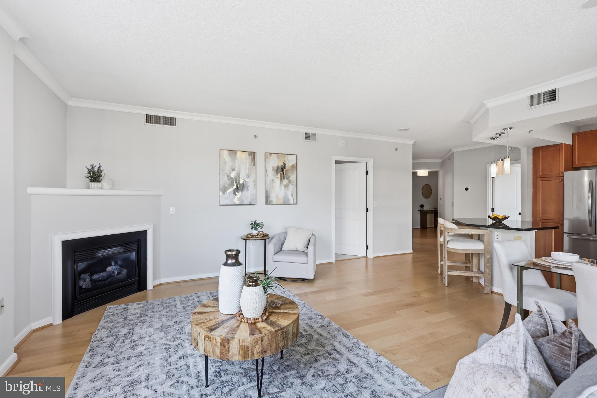851 N GLEBE ROAD 711