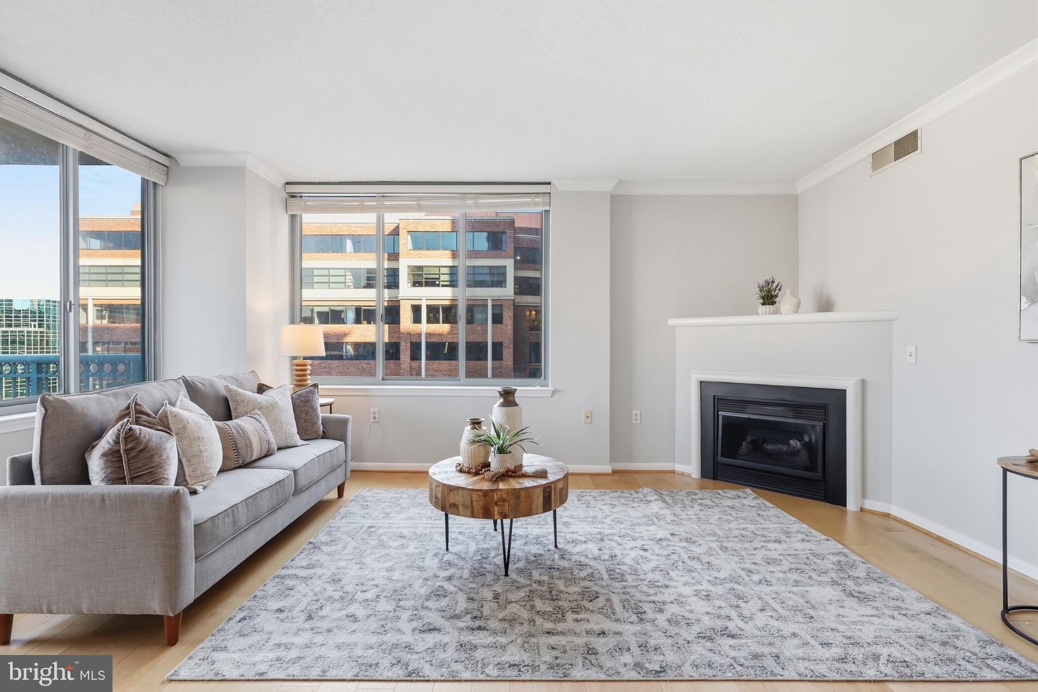 851 N GLEBE ROAD 711