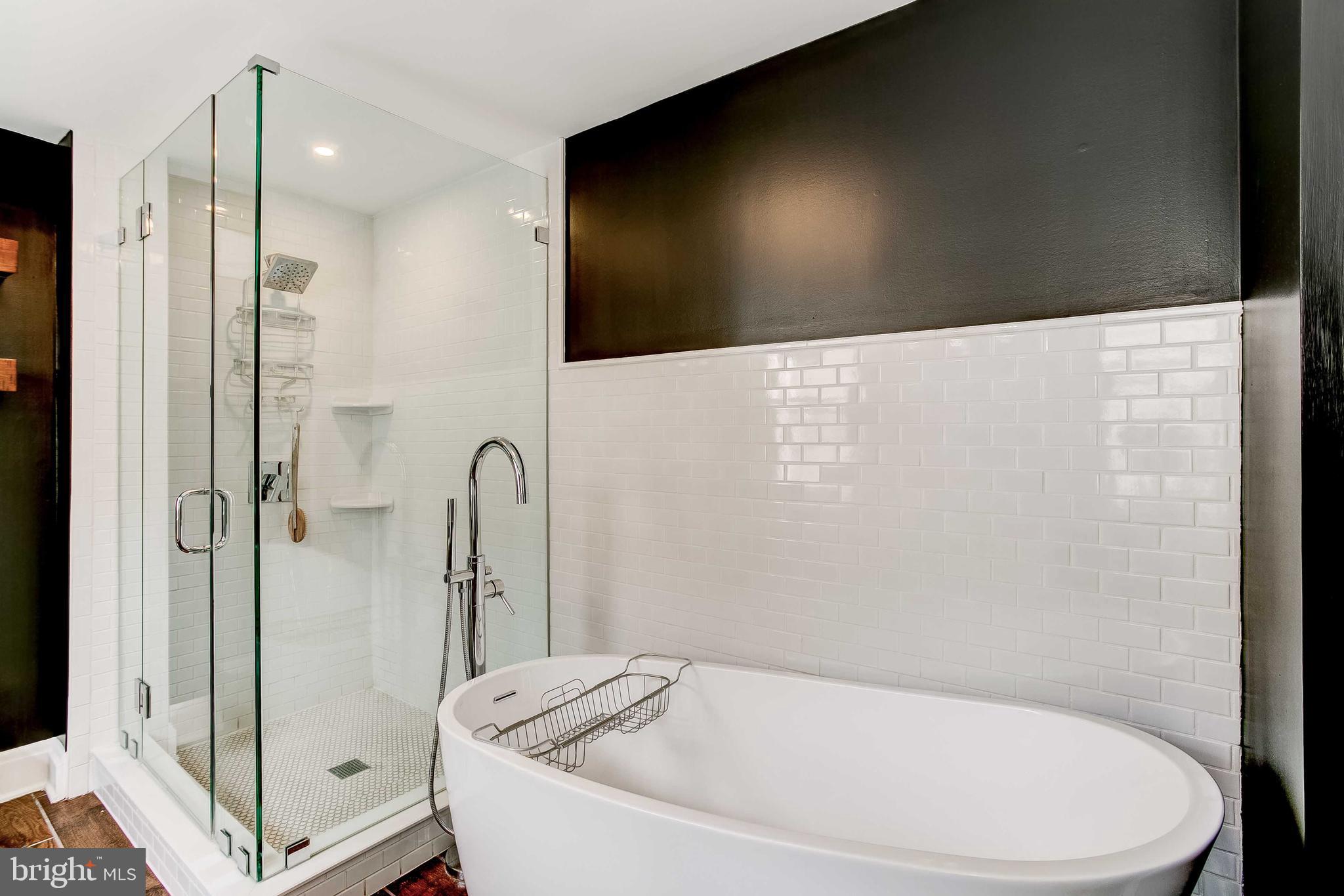 LITTLE ITALY - Residential