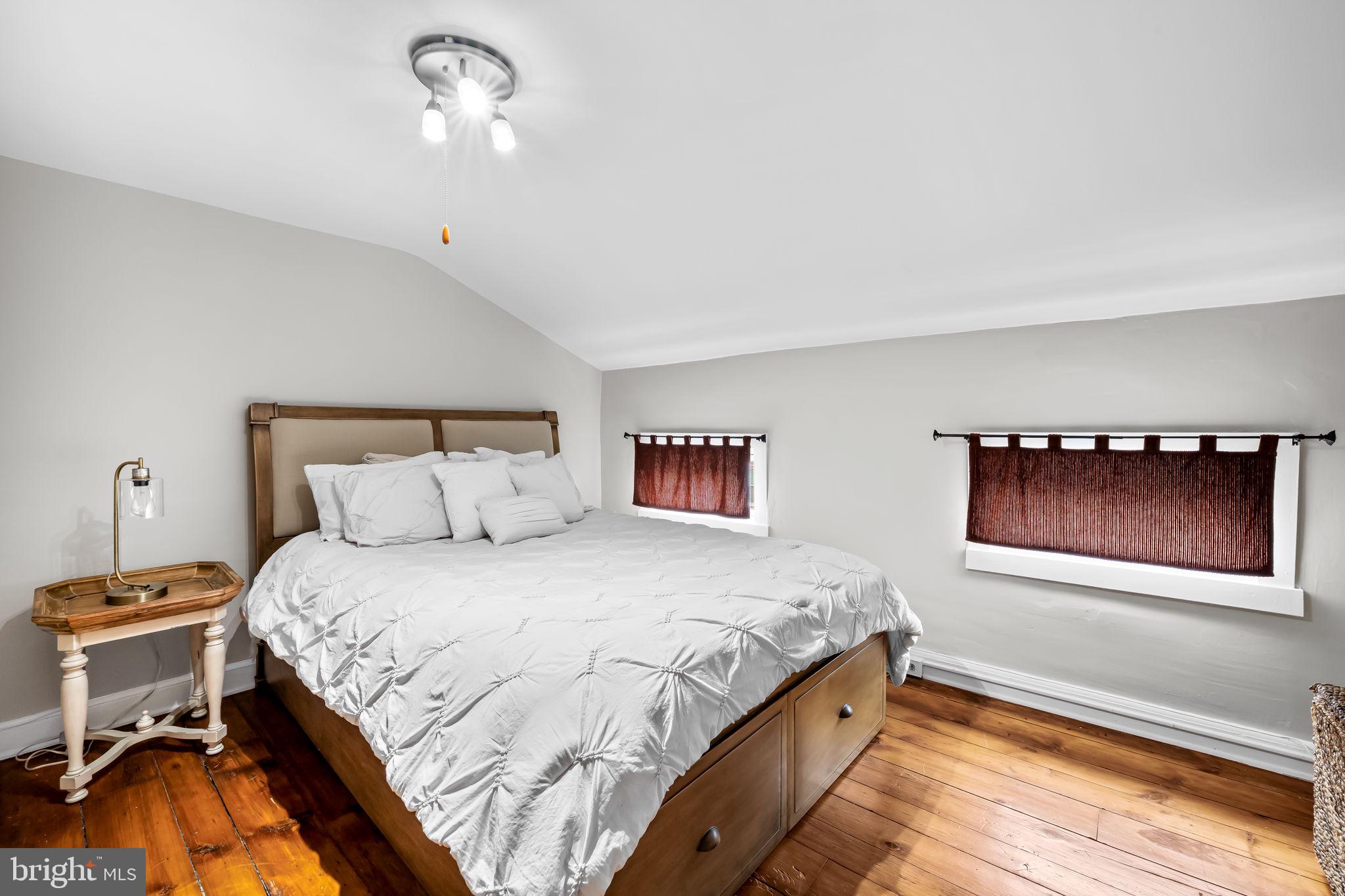 LITTLE ITALY - Residential