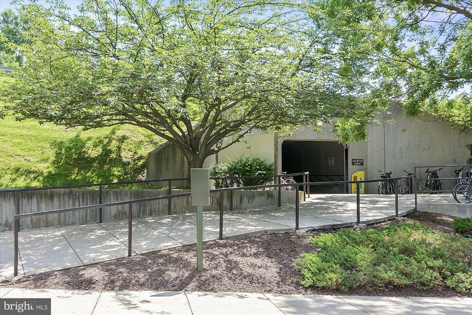 GROSVENOR PARK - Residential Lease