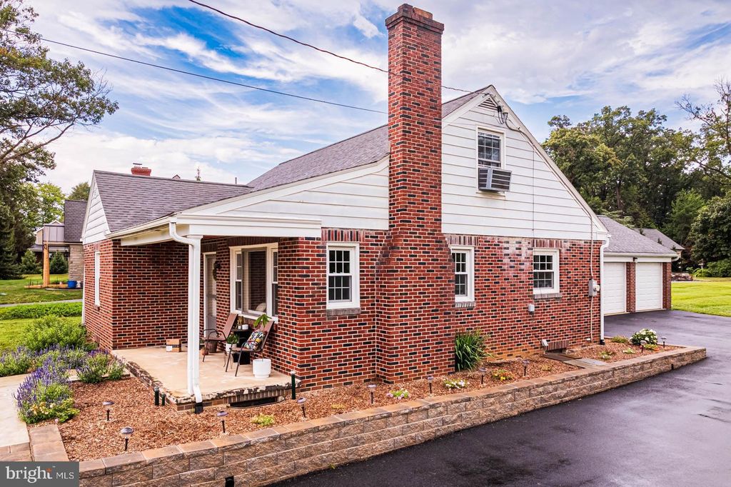 Photo of 1159 Lebanon Road, MANHEIM, PA 17545 (MLS # PALA2075936)