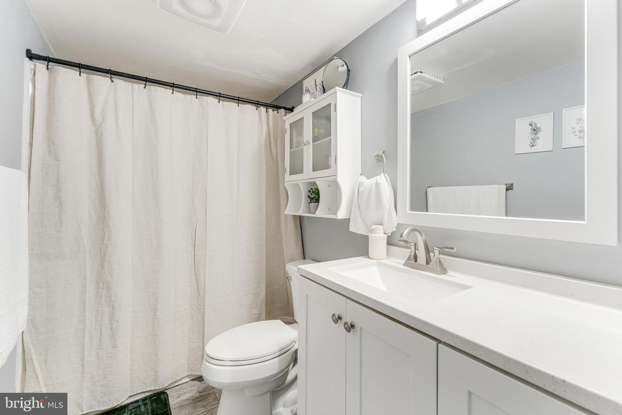 COLONIES AT MCLEAN - Residential