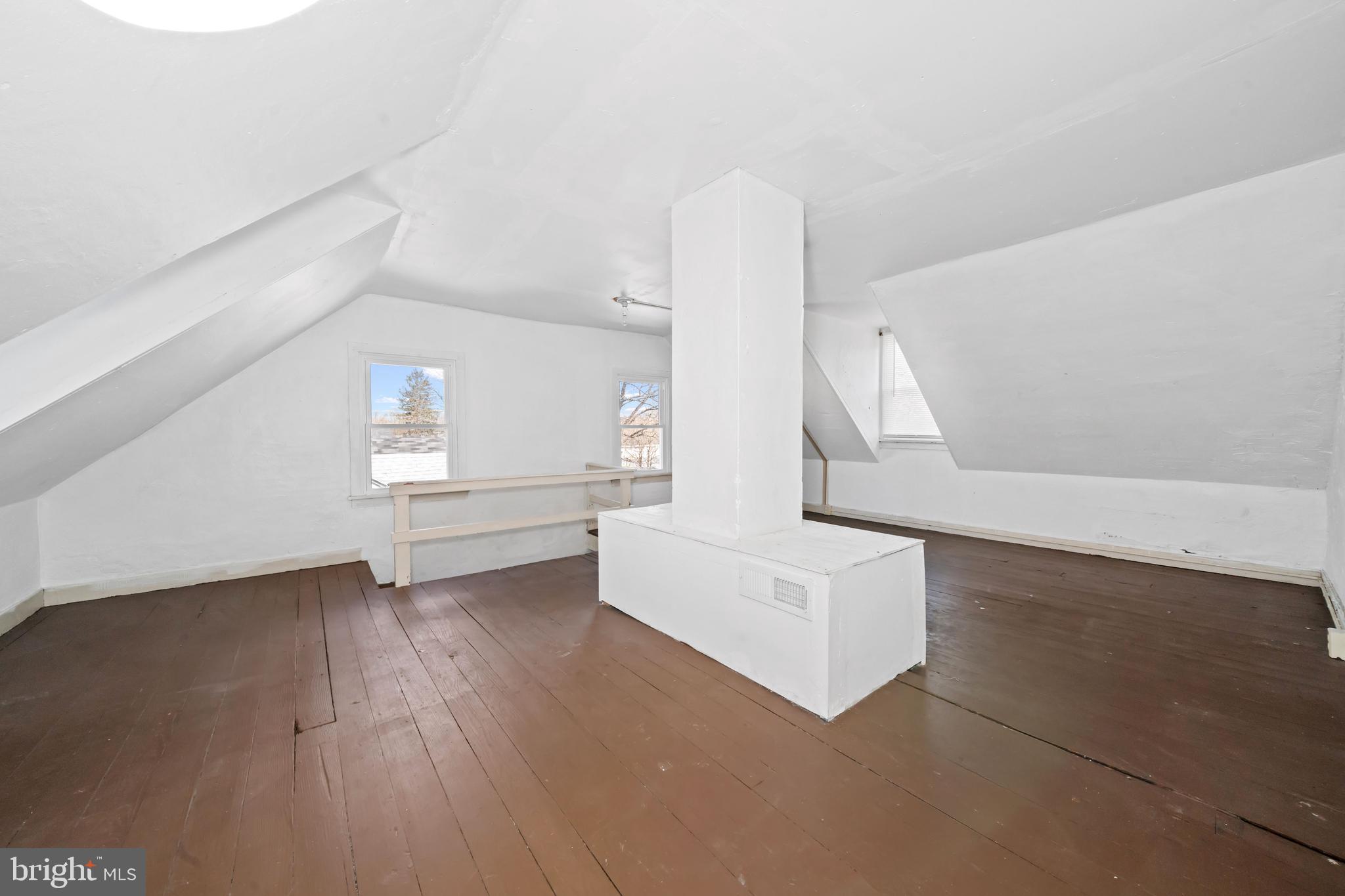 ELKTON - Residential