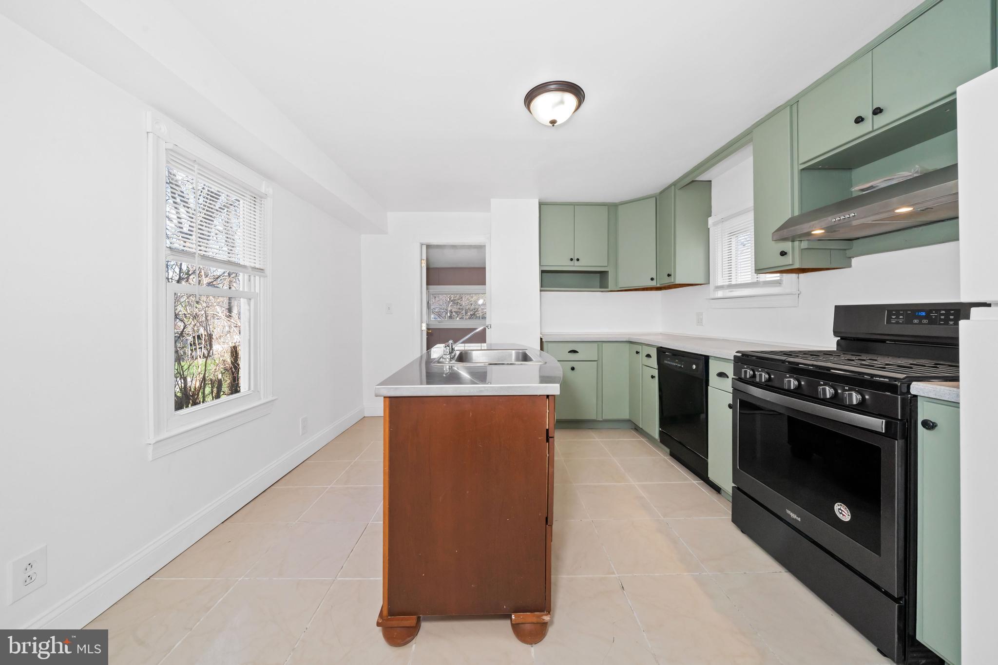 ELKTON - Residential