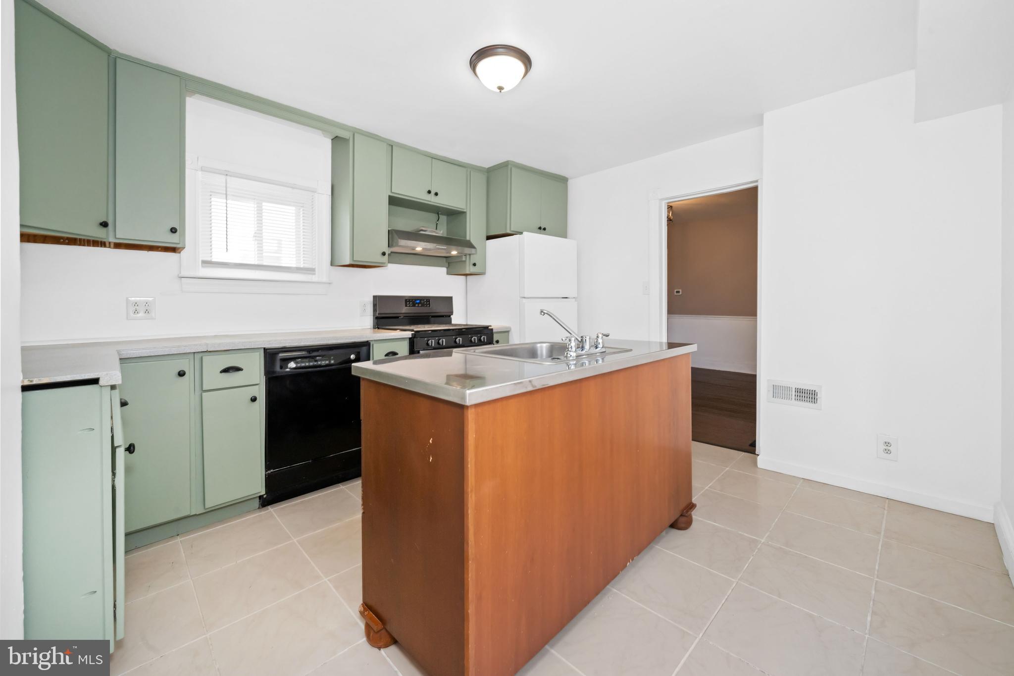 ELKTON - Residential