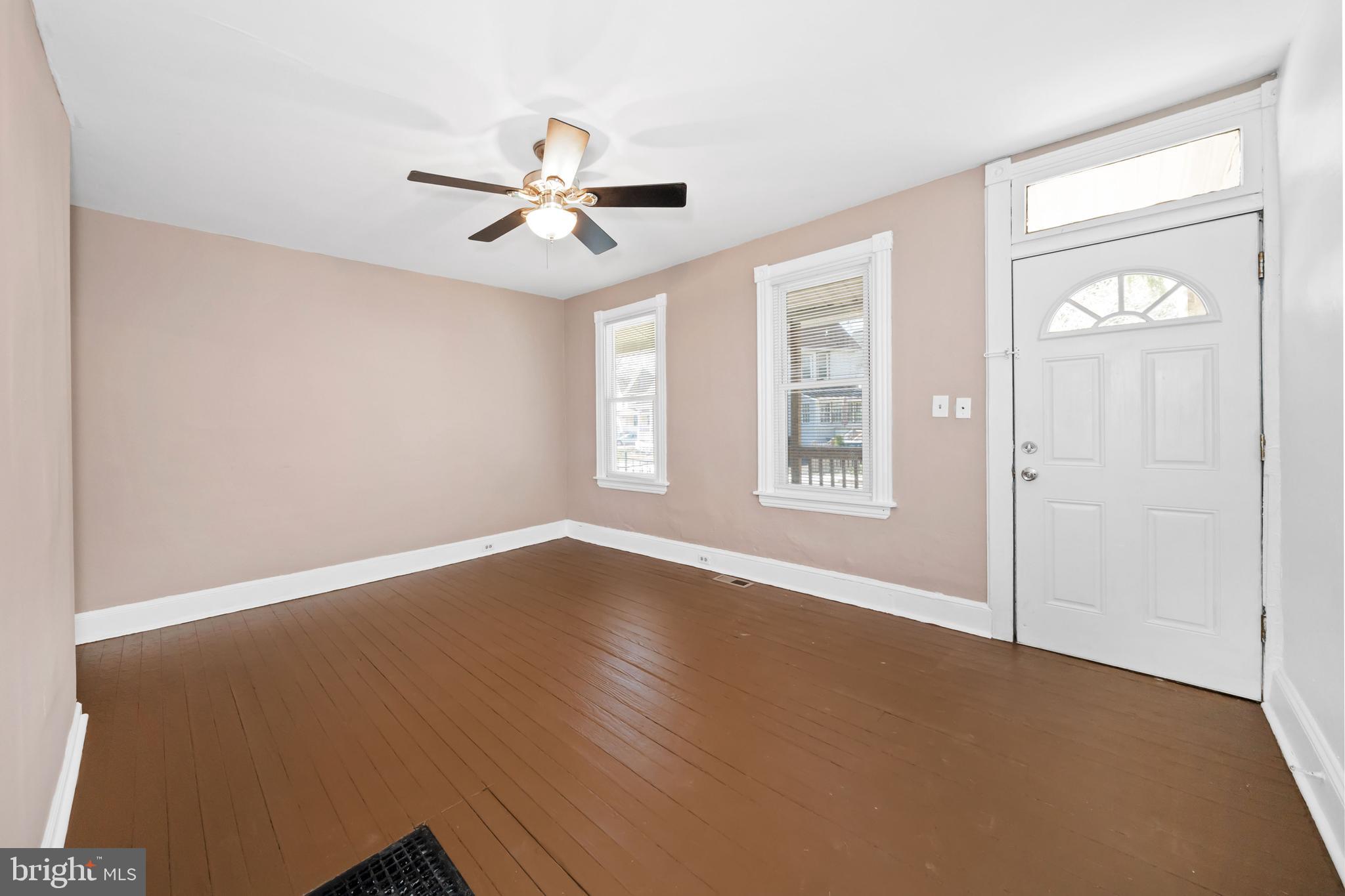 ELKTON - Residential