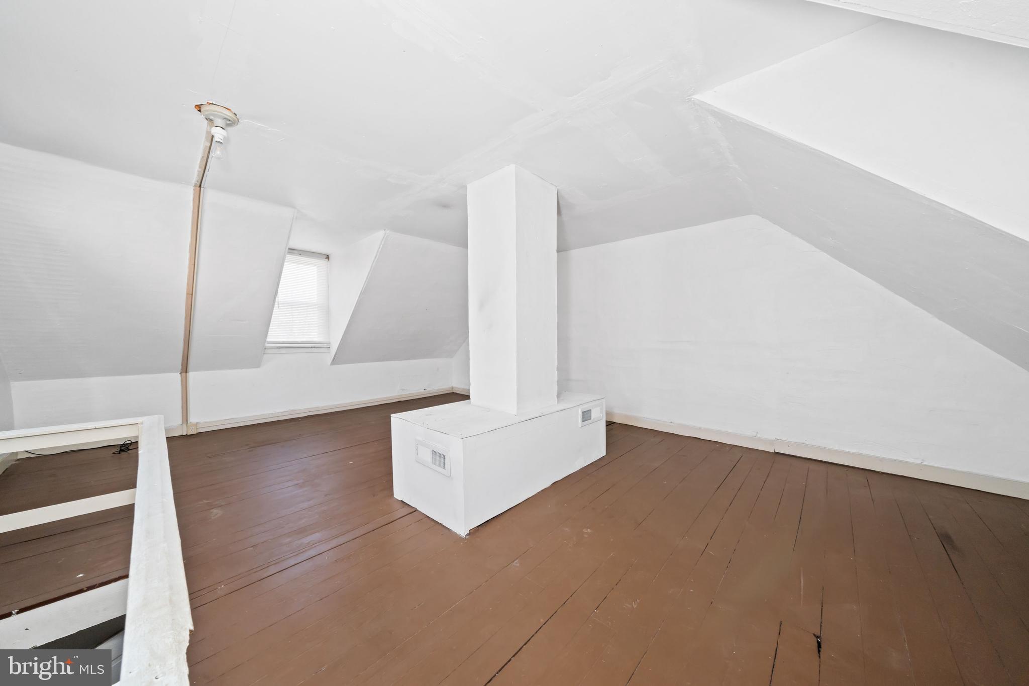 ELKTON - Residential