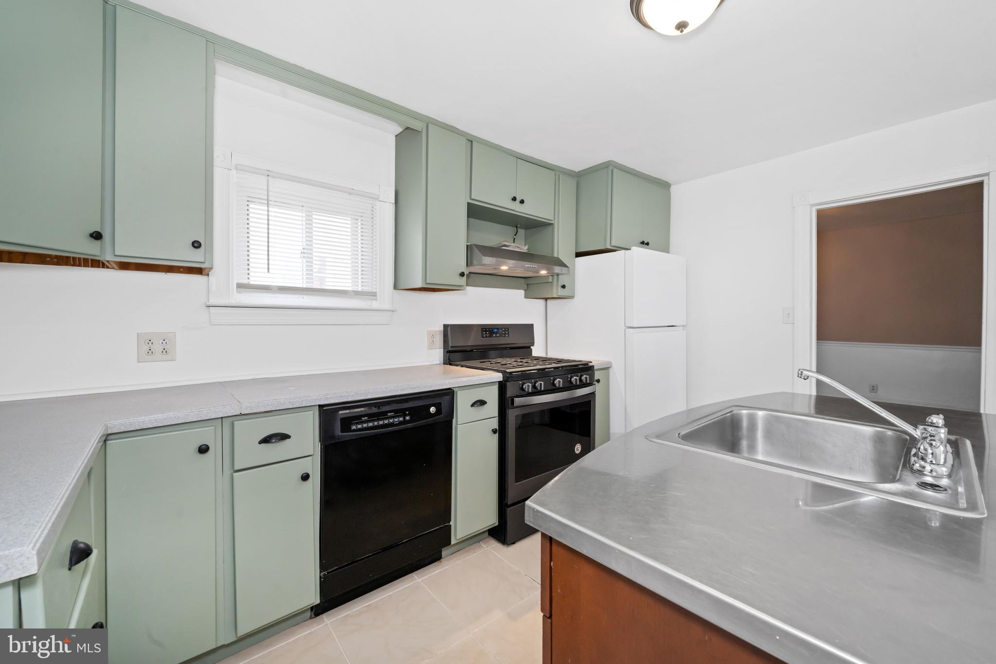 ELKTON - Residential