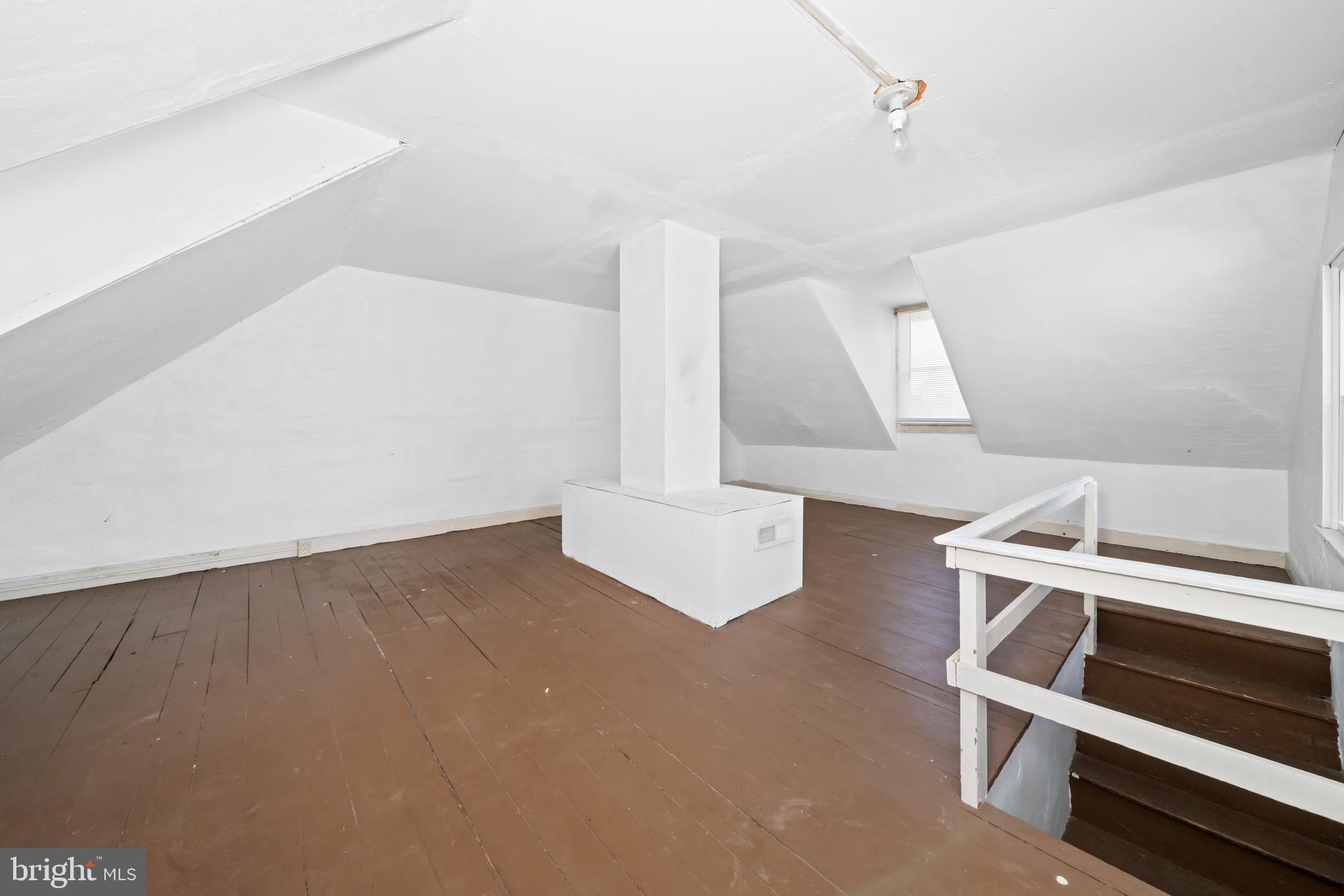 ELKTON - Residential