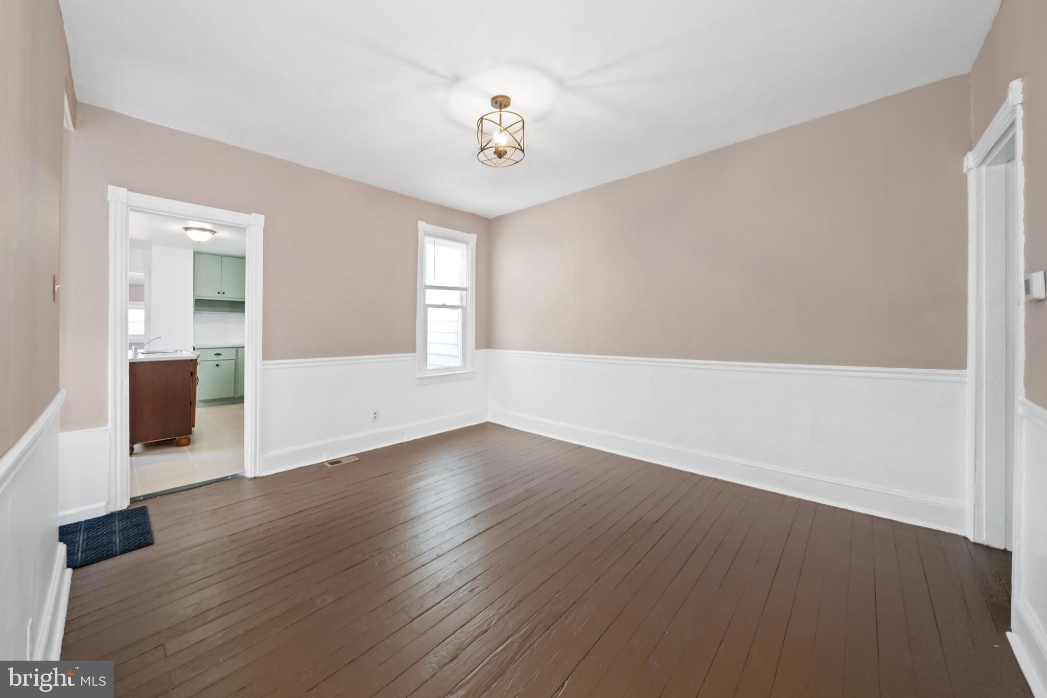 ELKTON - Residential