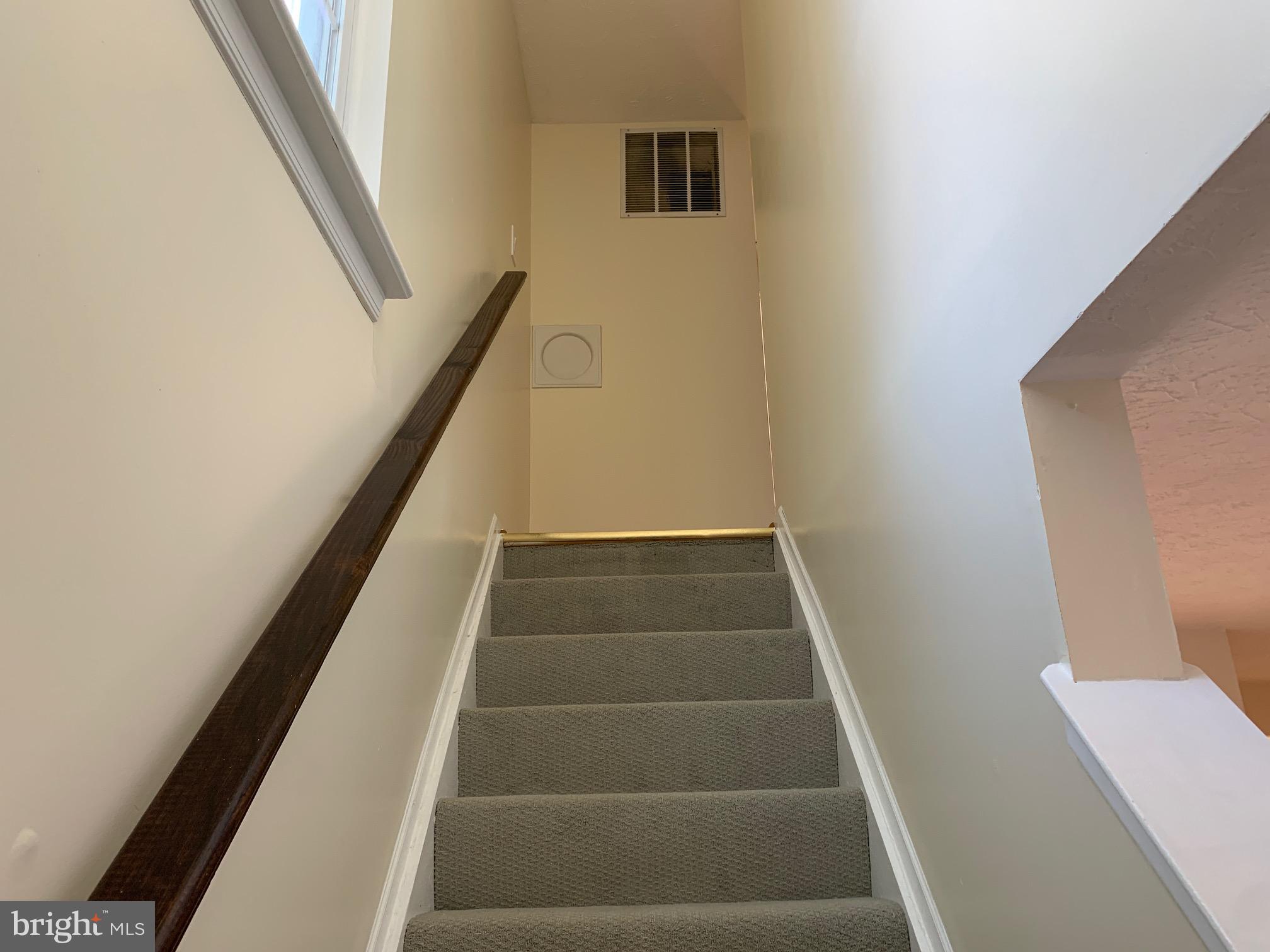 RIDGEVIEW ESTATES ADDITION - Residential Lease