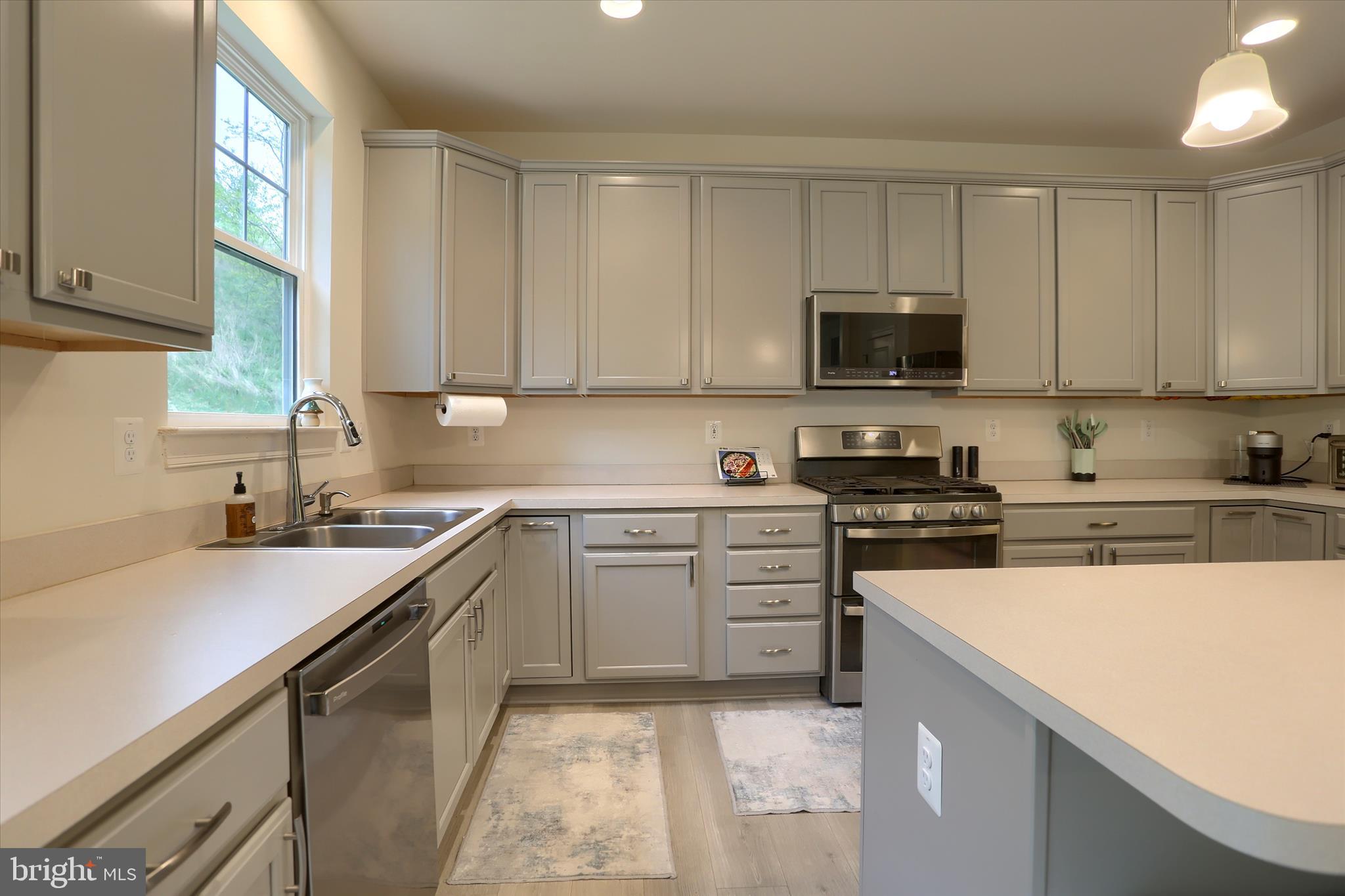 BRIARCLIFF - Residential