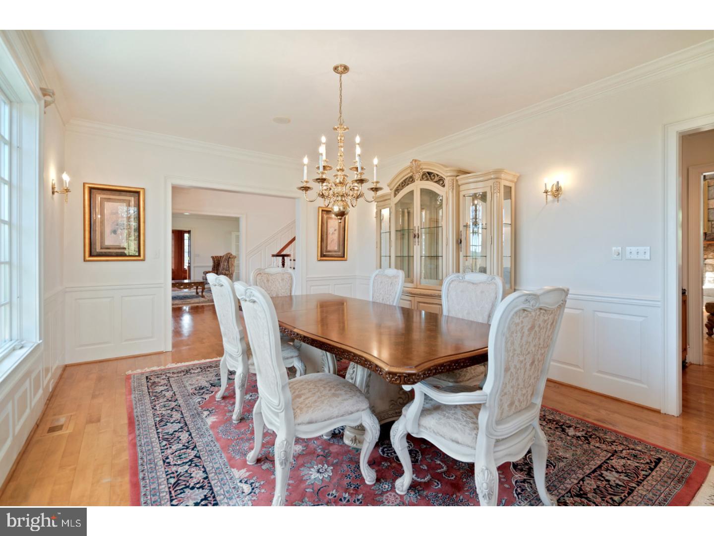 ROLLING HILLS - Residential