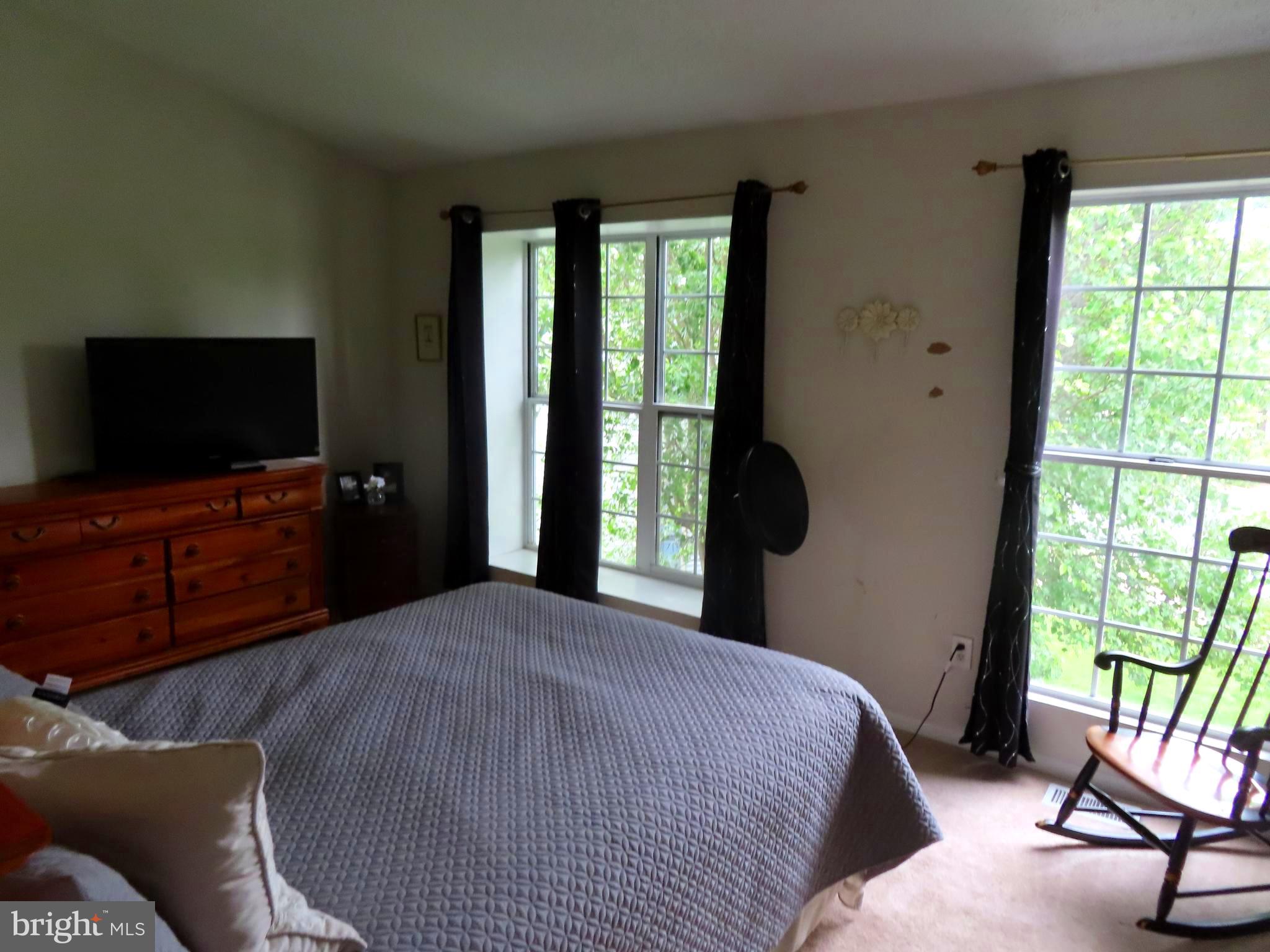 CARNABY SQUARE - Residential Lease