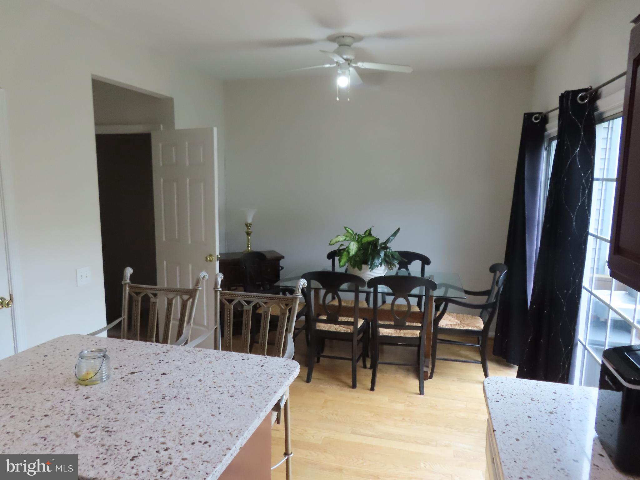 CARNABY SQUARE - Residential Lease