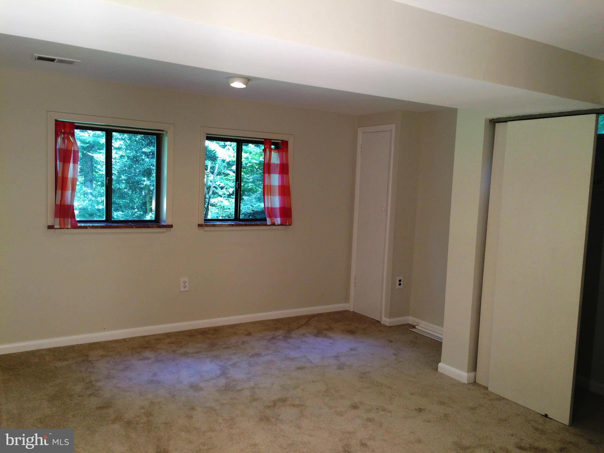RESTON - Residential Lease