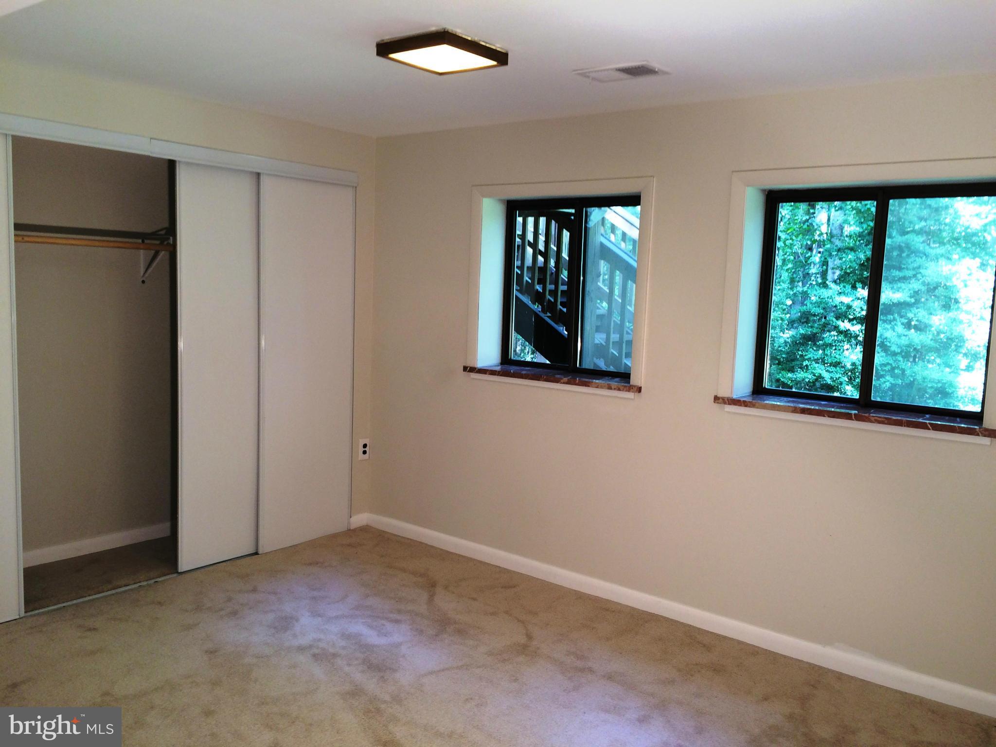 RESTON - Residential Lease