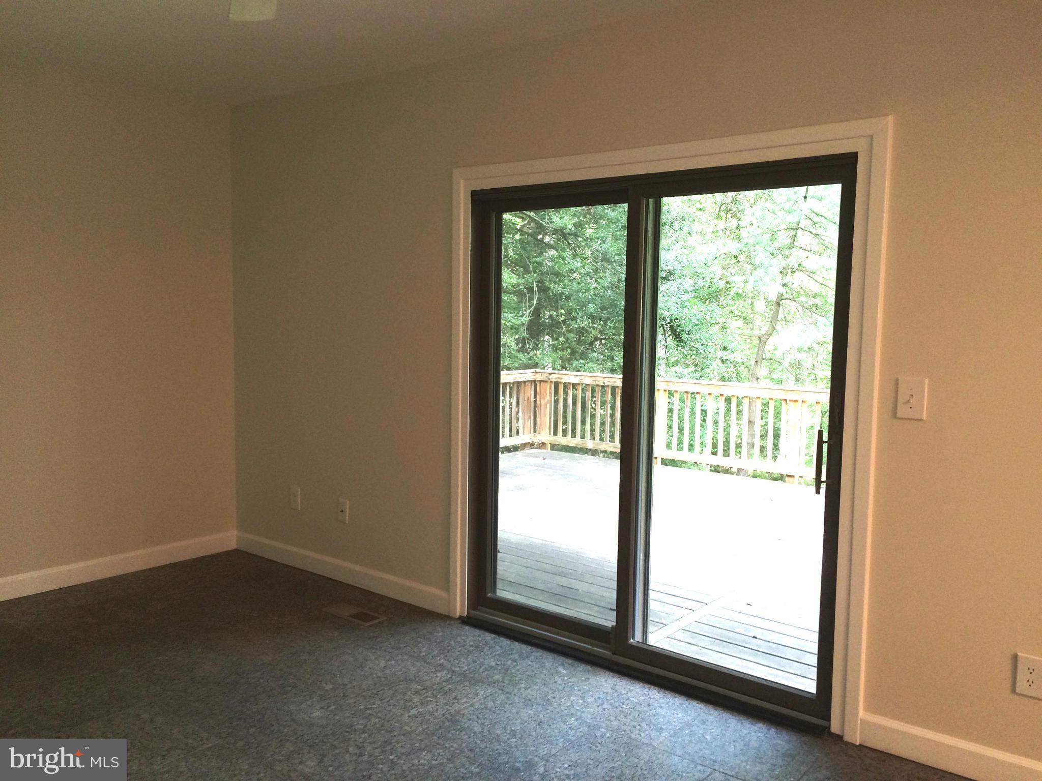 RESTON - Residential Lease