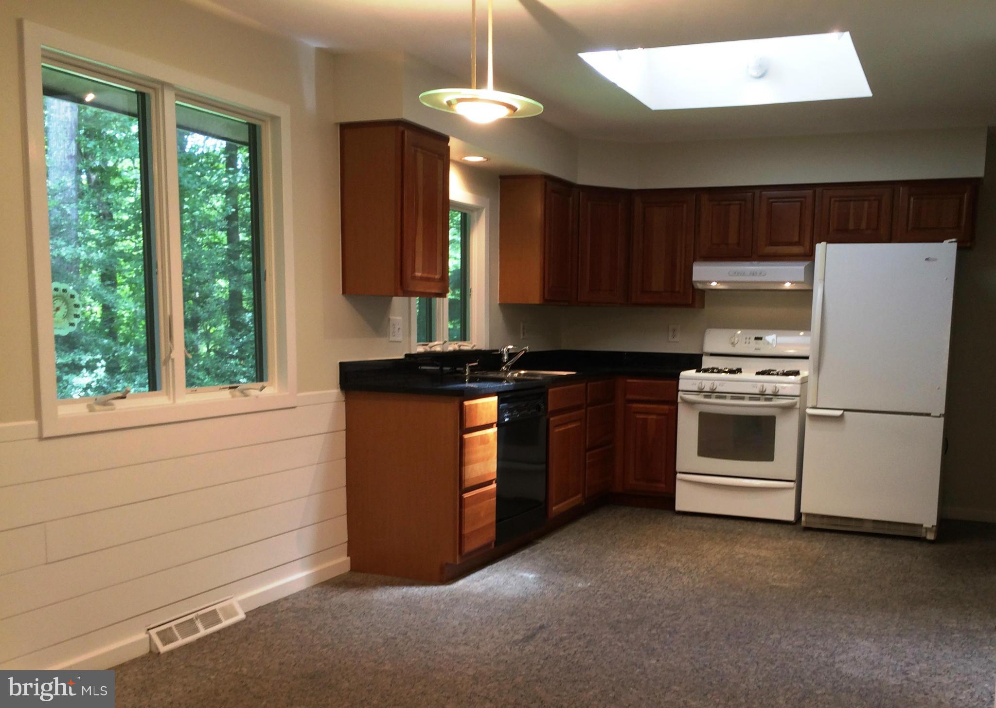 RESTON - Residential Lease