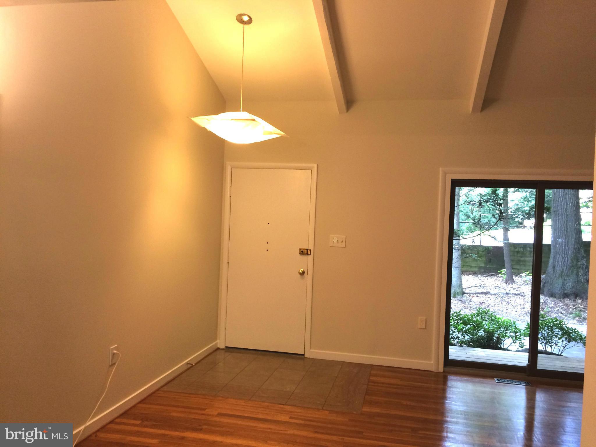 RESTON - Residential Lease