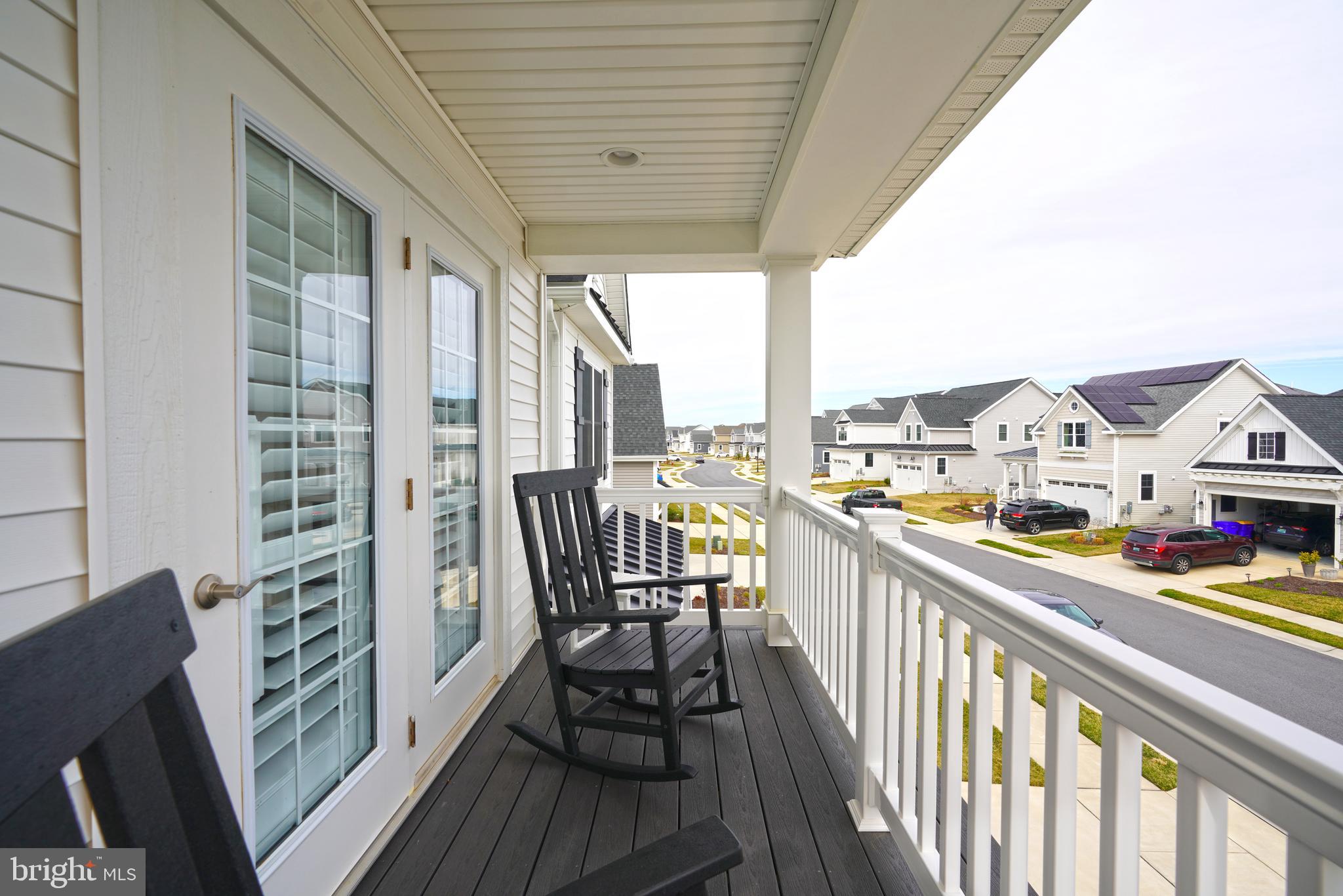 GOVERNORS - Residential