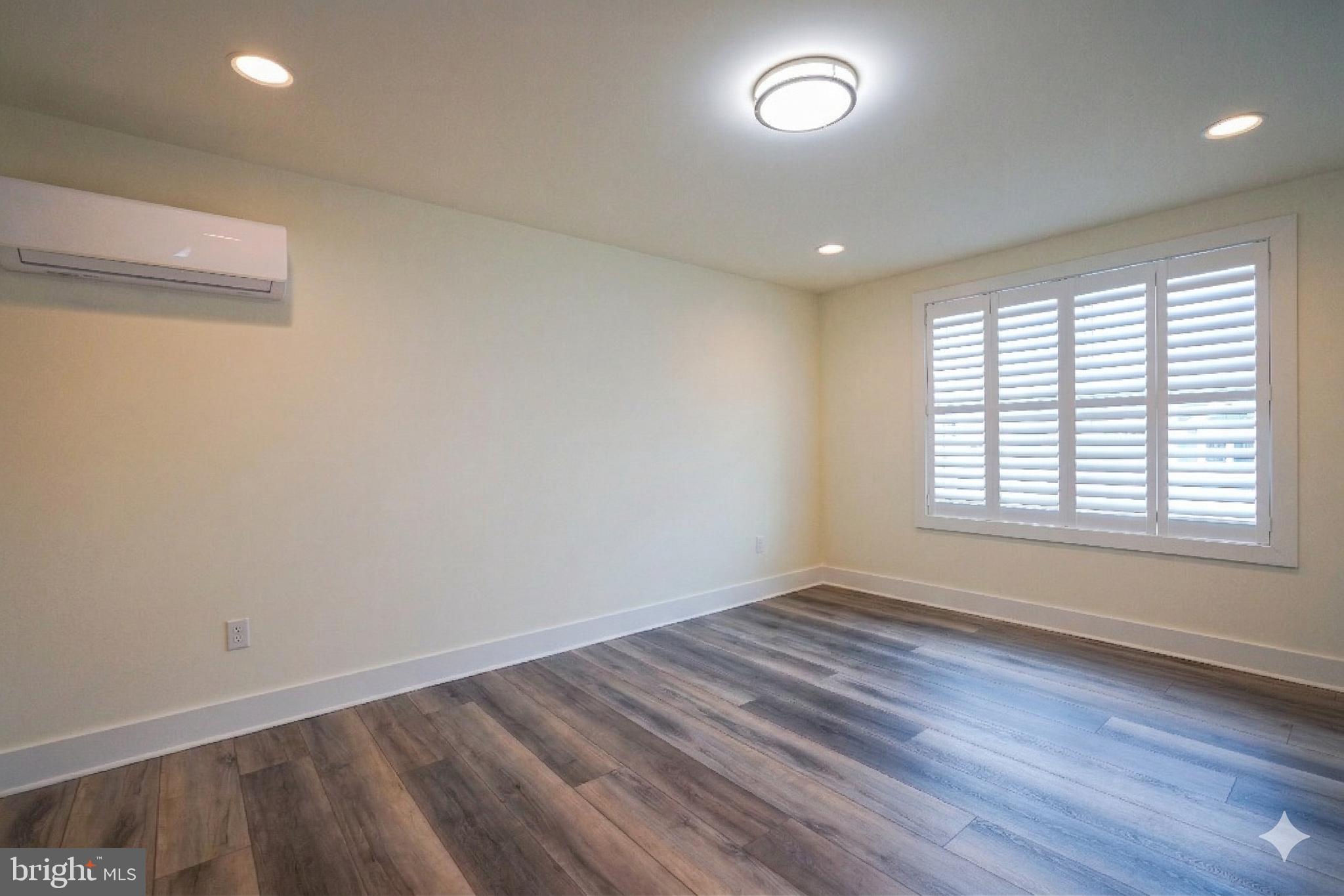 GOVERNORS - Residential