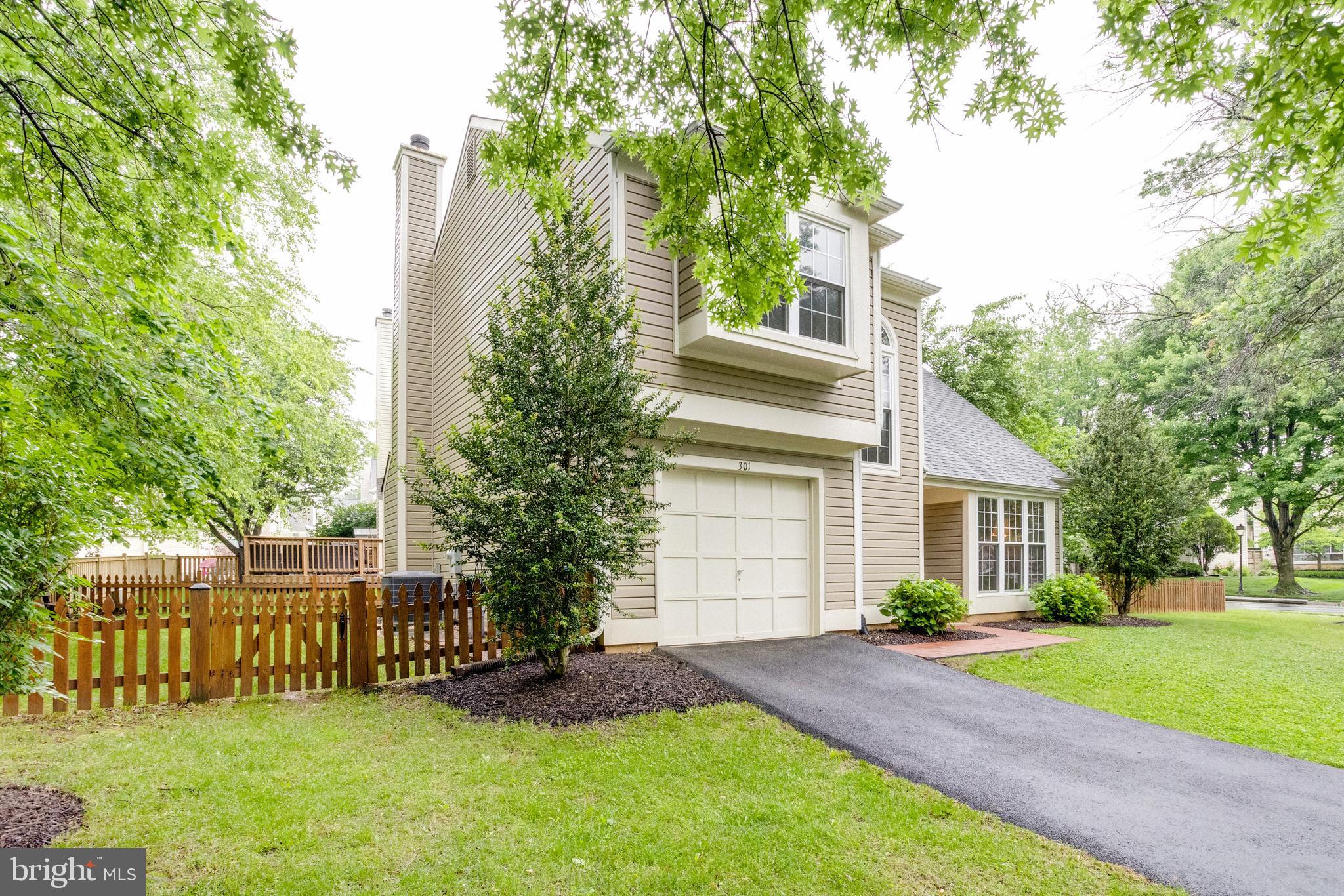 FOXRIDGE - Residential