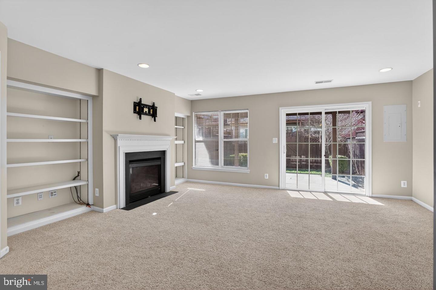 43265 SUNDERLEIGH SQUARE