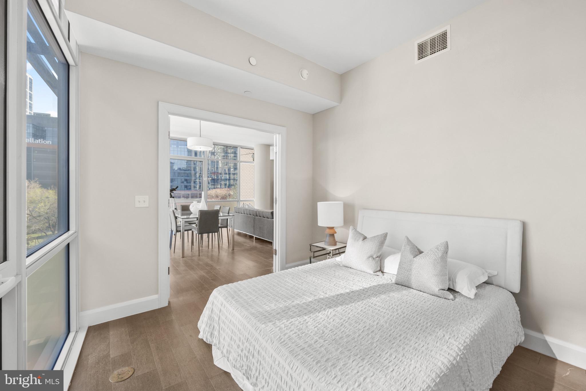 HARBOR EAST - Residential