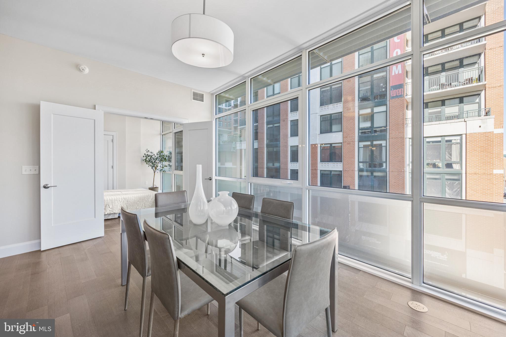 HARBOR EAST - Residential