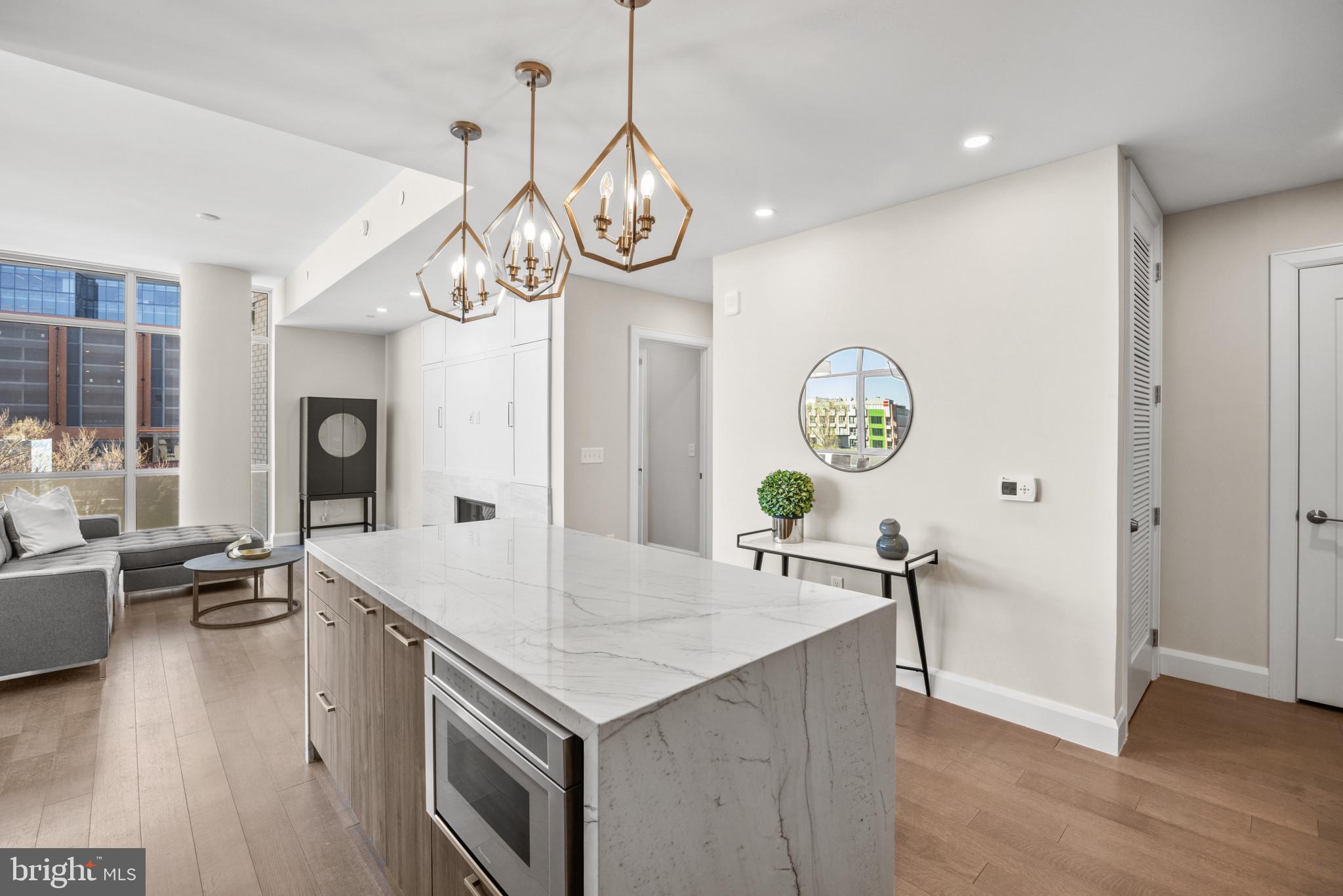 HARBOR EAST - Residential