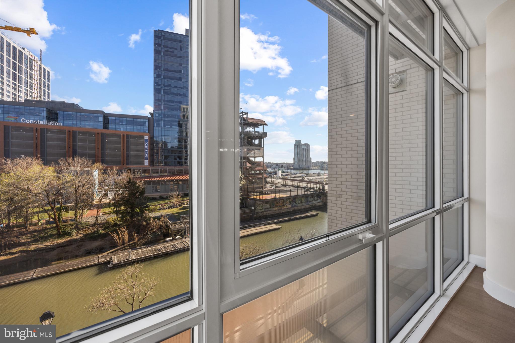 HARBOR EAST - Residential