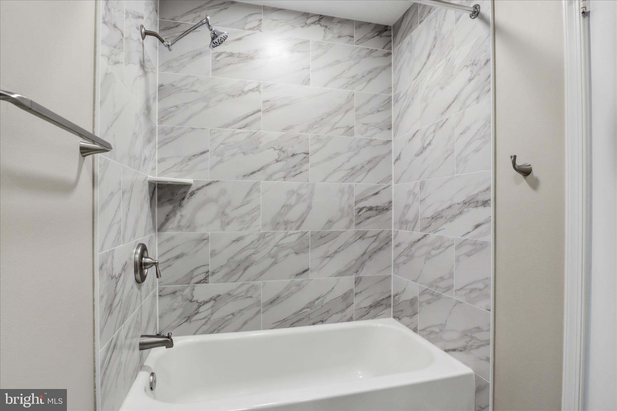 GRAYS POINTE - Residential