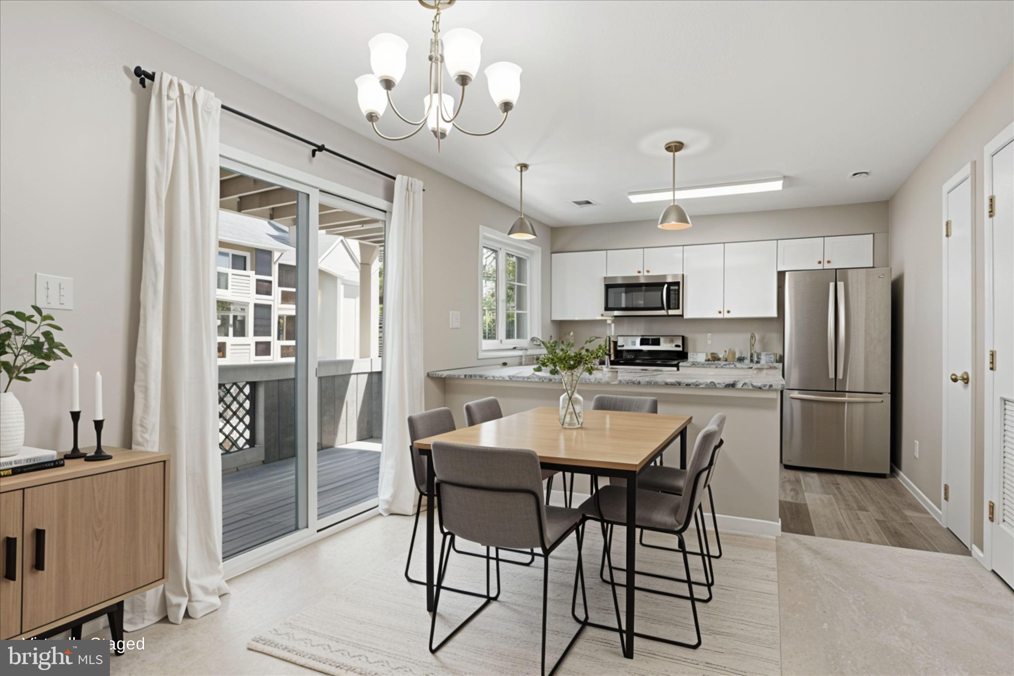 GRAYS POINTE - Residential